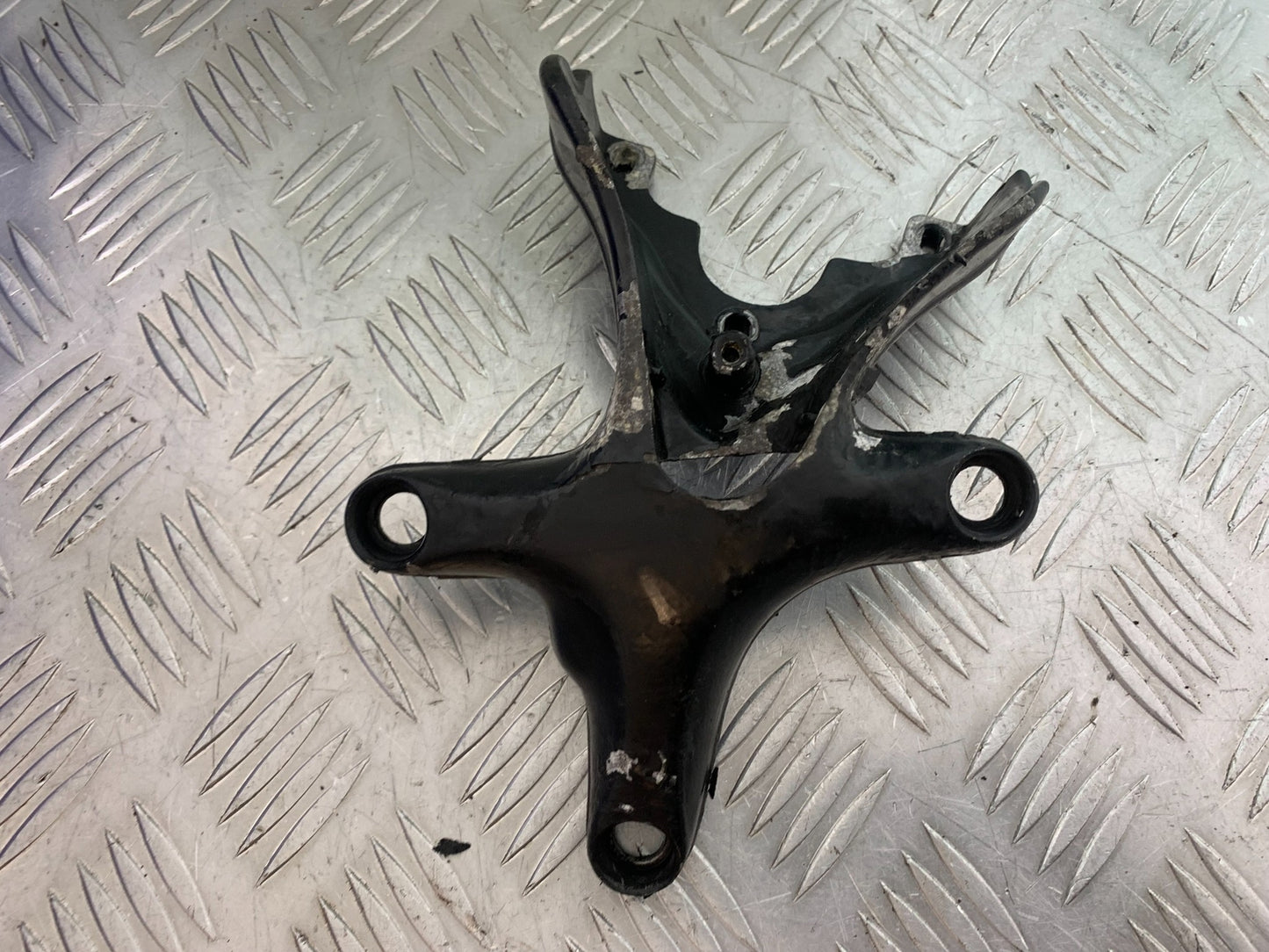 TRIUMPH T509 SPEED TRIPLE FAIRING BRACKET   YEAR 1997-1998 (CMB1144)