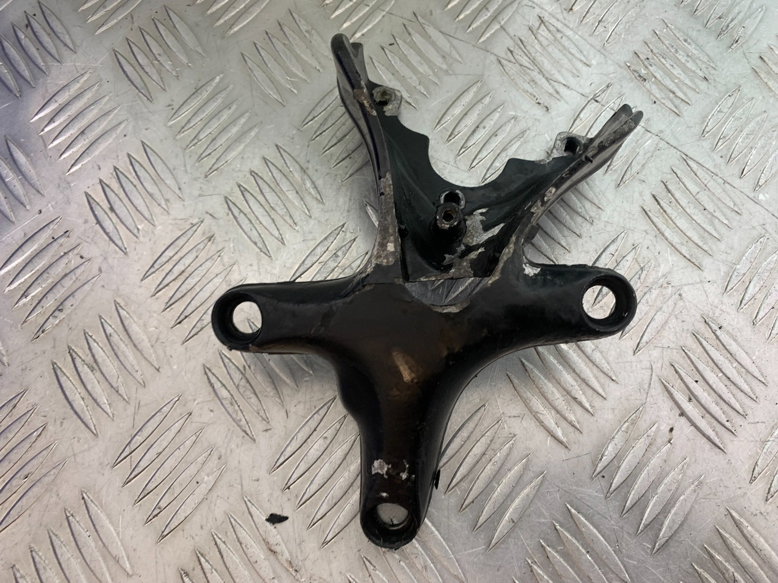 TRIUMPH T509 SPEED TRIPLE FAIRING BRACKET   YEAR 1997-1998 (CMB1144)
