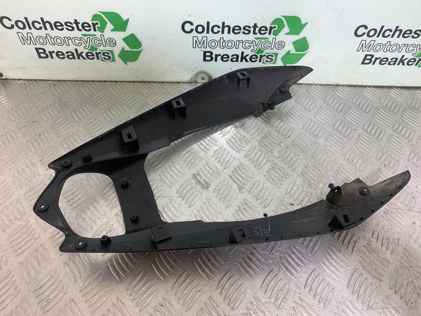 HONDA CBF125 CBF 125 LOWER TAIL PIECE   YEAR 2009-14  (CMB1172)