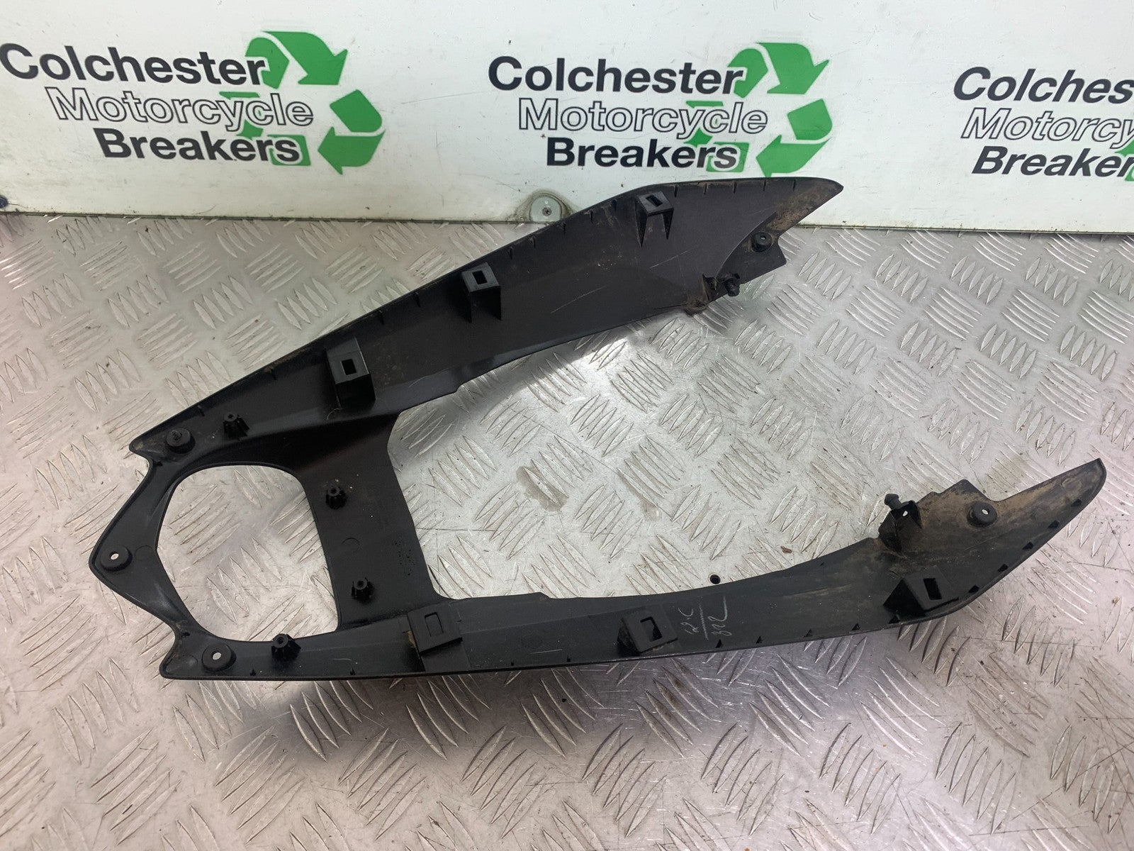 HONDA CBF125 CBF 125 LOWER TAIL PIECE   YEAR 2009-14  (CMB1172)