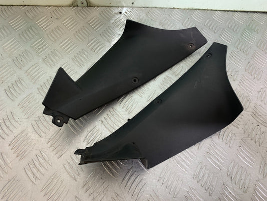 TRIUMPH 1050 SPRINT ST LEFT & RIGHT INNER INFILLS  2003-2011 (CMB1285)