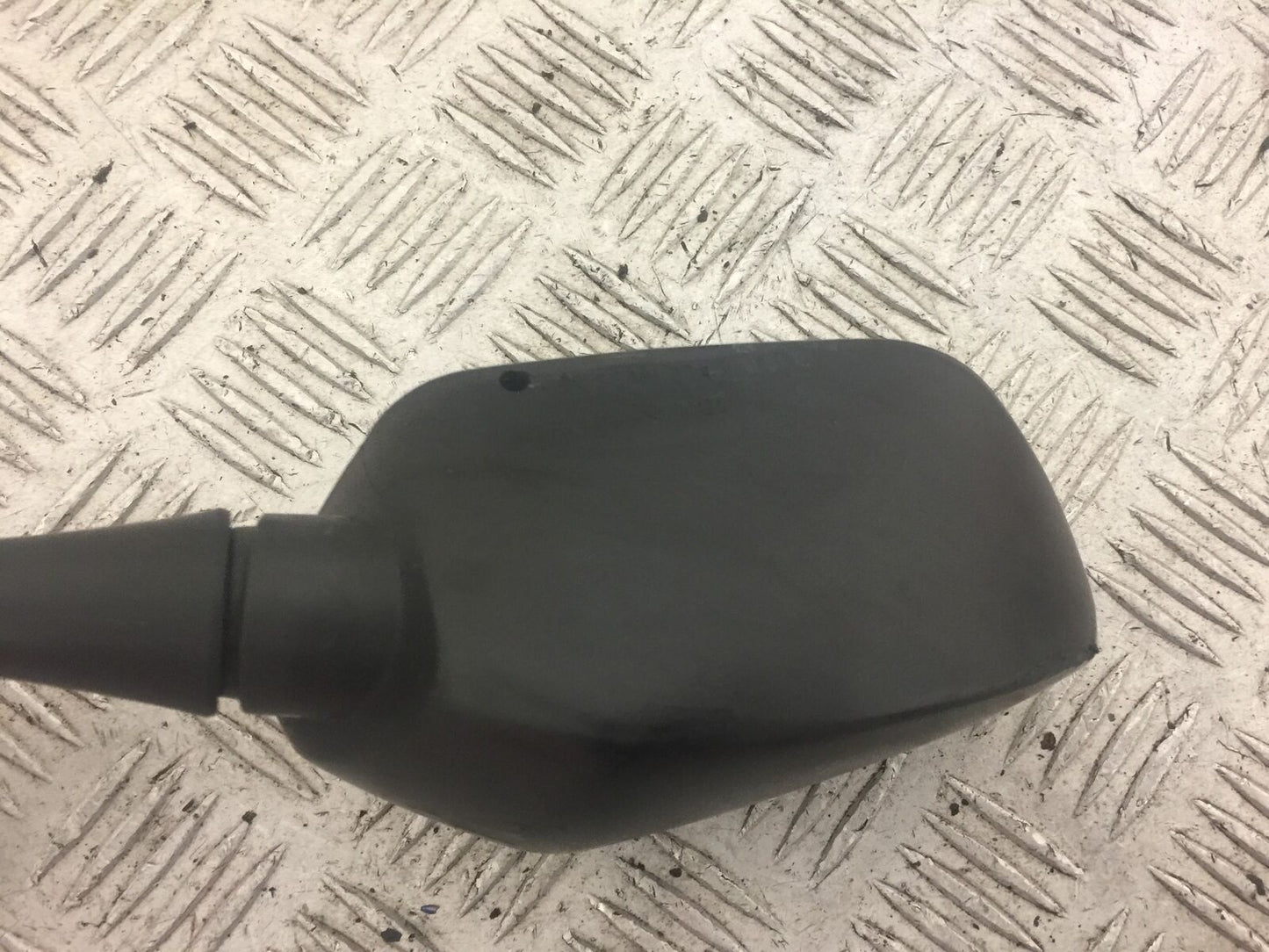 HONDA CB900 CB 900 HORNET RIGHT MIRROR  YEAR 2002-06 (STOCK 633)