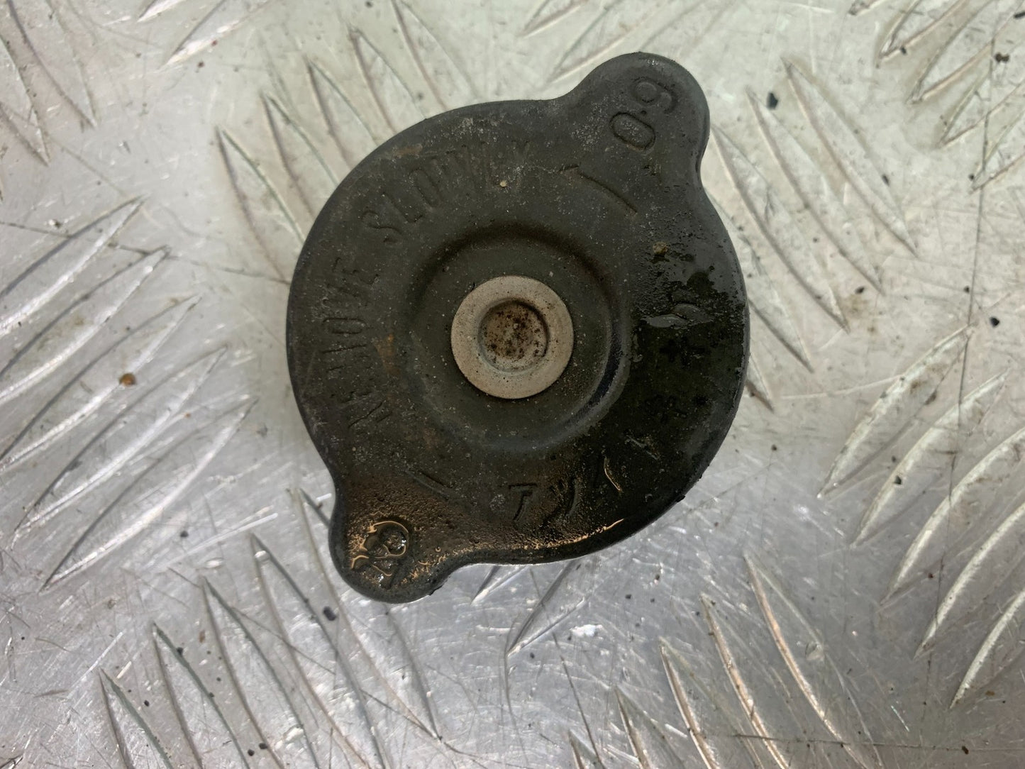 HONDA GL500 GL 500 SILVERWING RADIATOR CAP   YEAR 1981-82 (CMB1168)