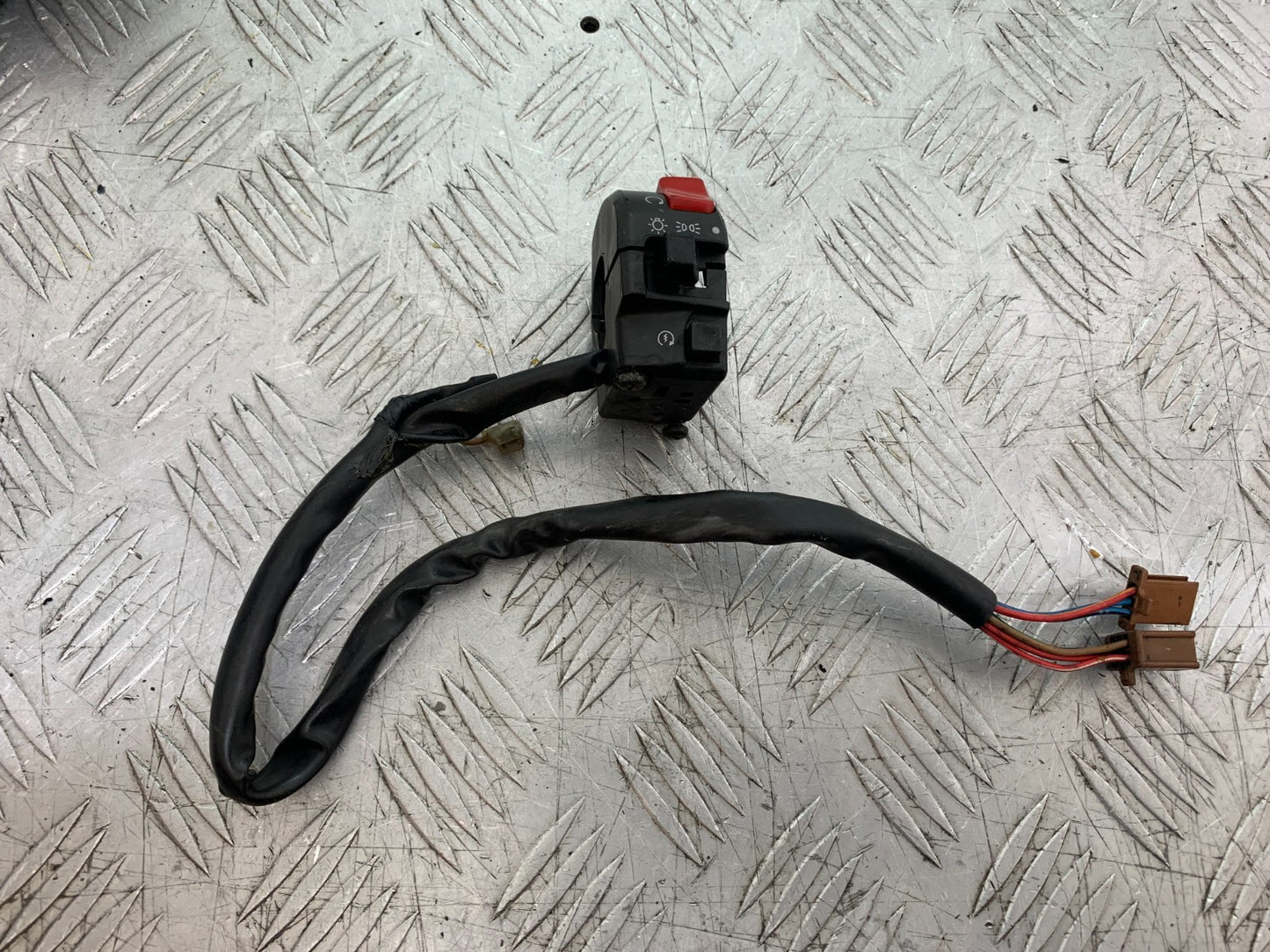 KAWASAKI ZX9R ZX9 R RIGHT SWITCH GEAR  YEAR 1998-1999 (CMB1329)