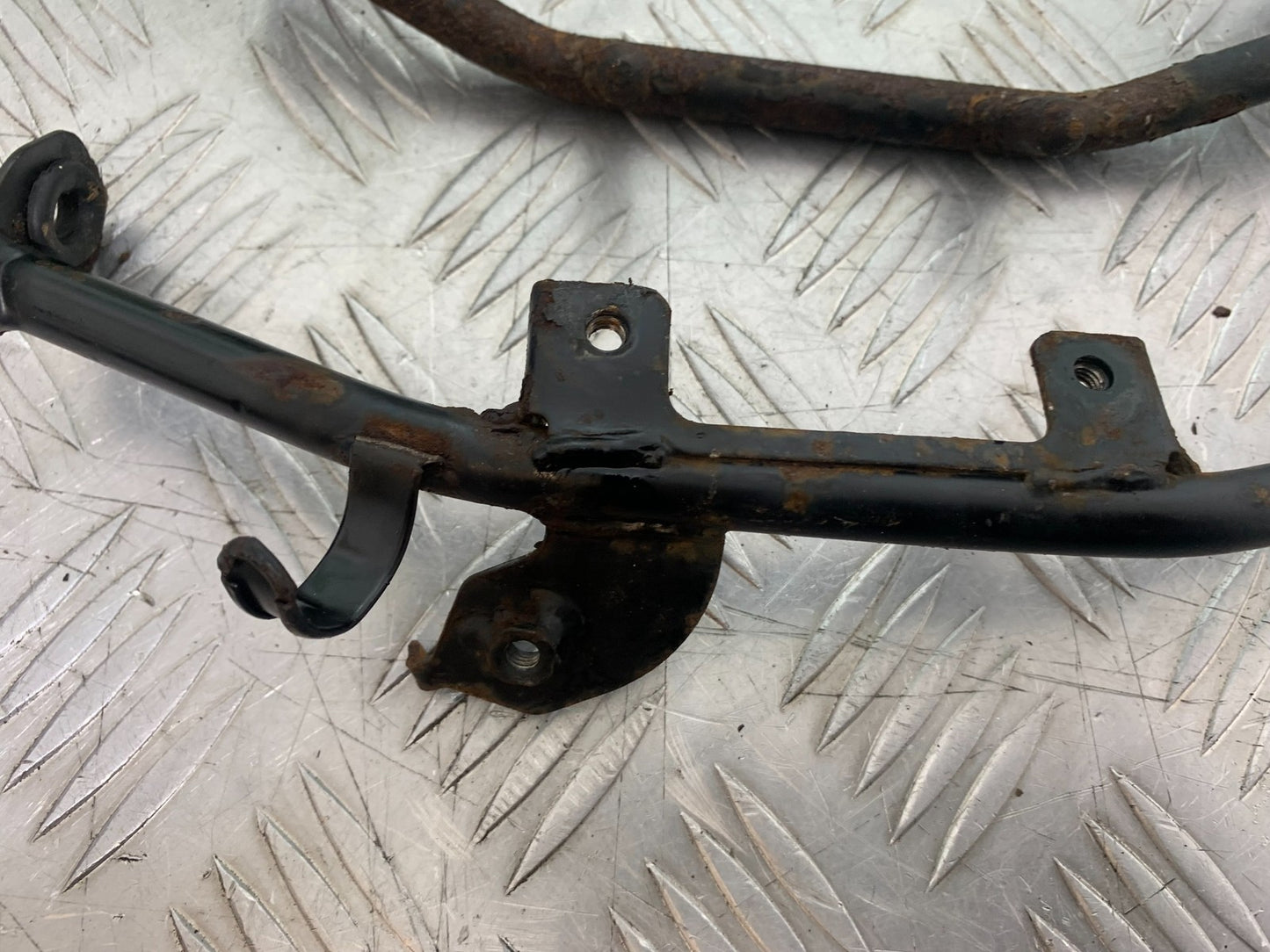 HONDA CBF125 CBF 125 2 X BRACKETS YEAR 2009-14 (CMB1182)