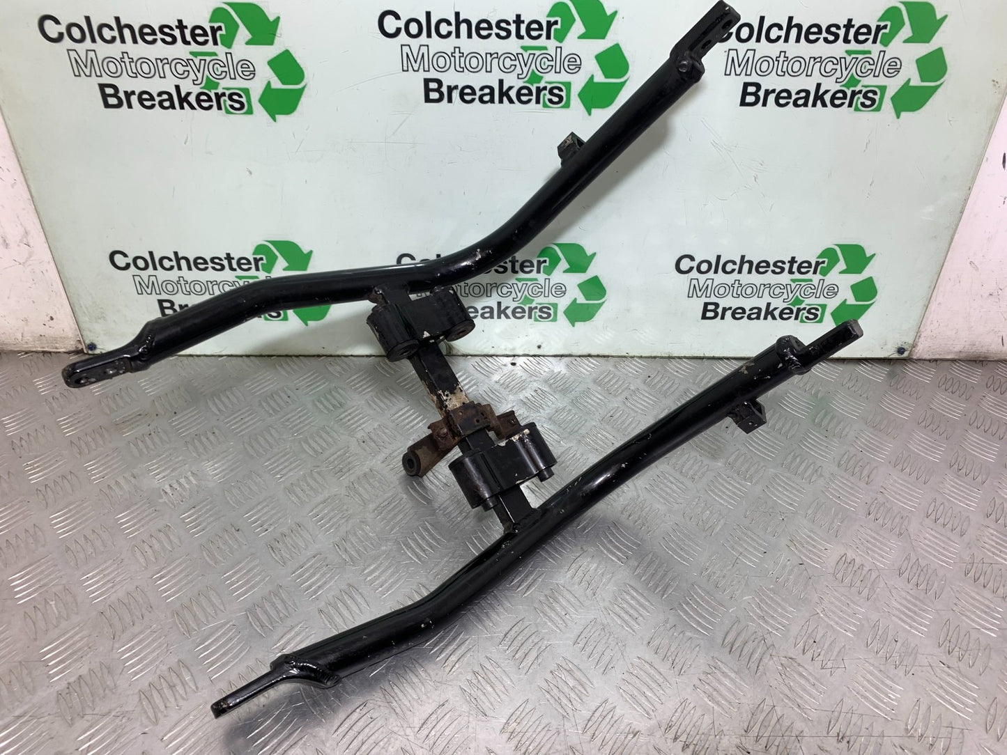 KAWASAKI ZZR1100 D ENGINE CRADLE YEAR 1993-2001 (CMB1189)