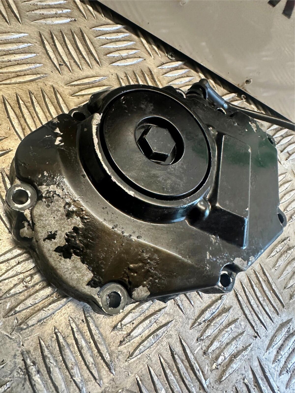 HONDA CBR1100 XX BLACKBIRD PICKUP AND COVER YEAR 1996-1998 (CMB1017)