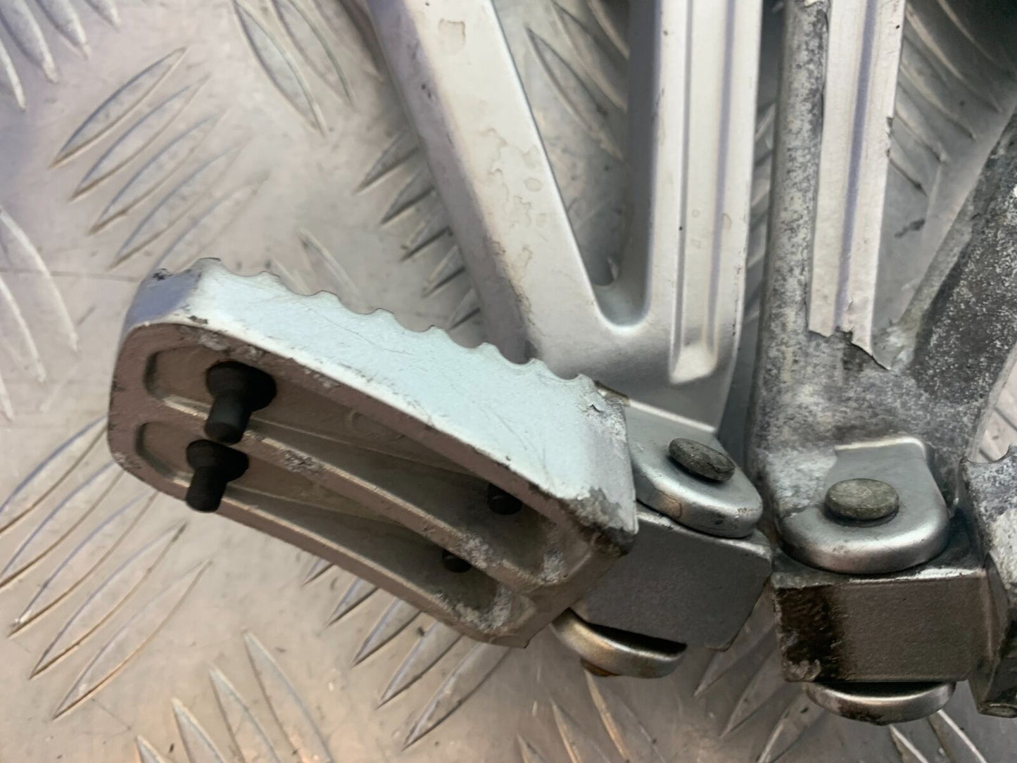 SINNIS TERRAIN 125 REAR HANGERS   YEAR 2018 (CMB1123)