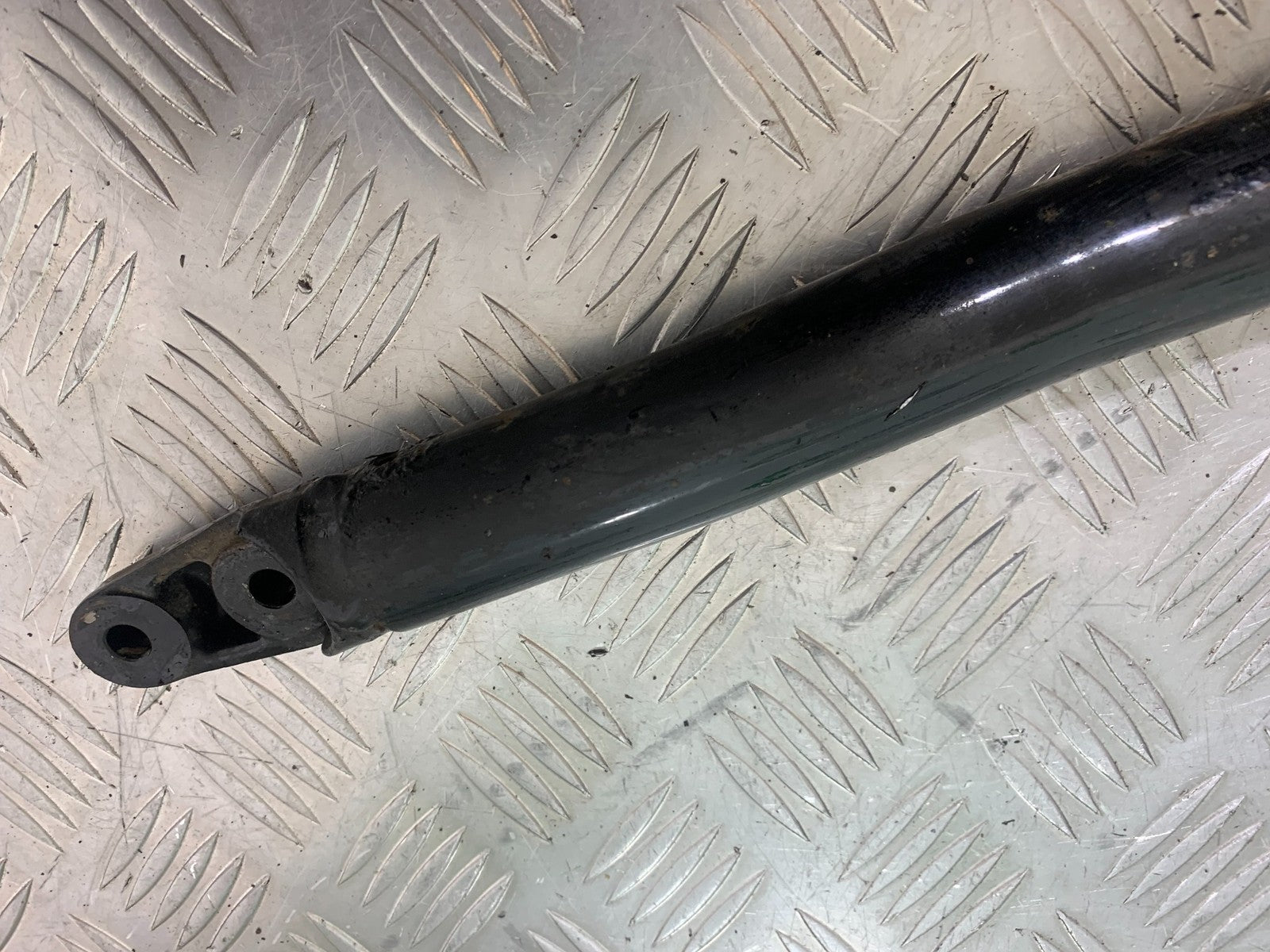 YAMAHA XJR1300 XJR 1300 FRAME RAIL YEAR 1999-2003 (CMB1119)