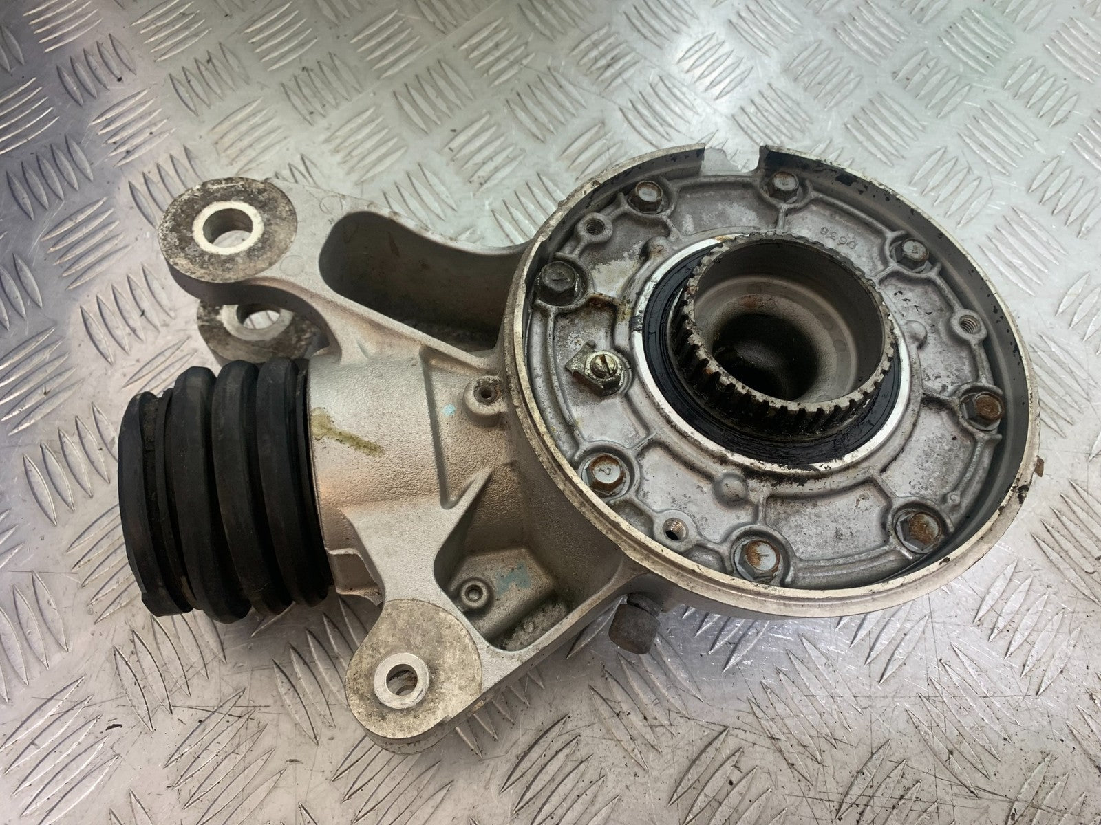 KAWASAKI GTR1400 GTR 1400 REAR DIFF   YEAR 2007-2009 (CMB1174)