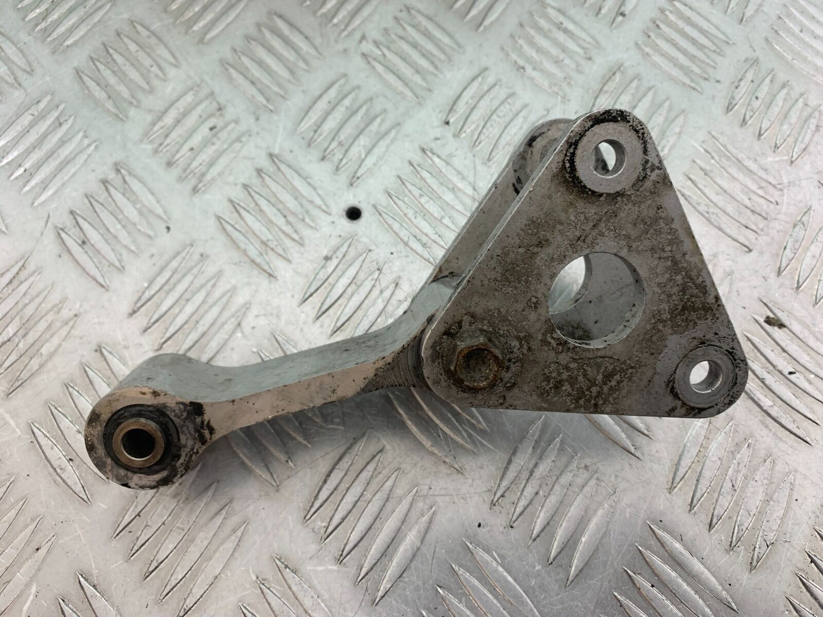 HONDA CBR1100 BLACKBIRD REAR SHOCK LINKAGE  YEAR 1999-2005 (CMB1103)