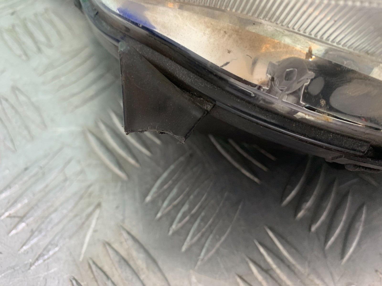 YAMAHA XMAX 250 XMAX 250 HEADLIGHT  YEAR 2006-09 (CMB1201)