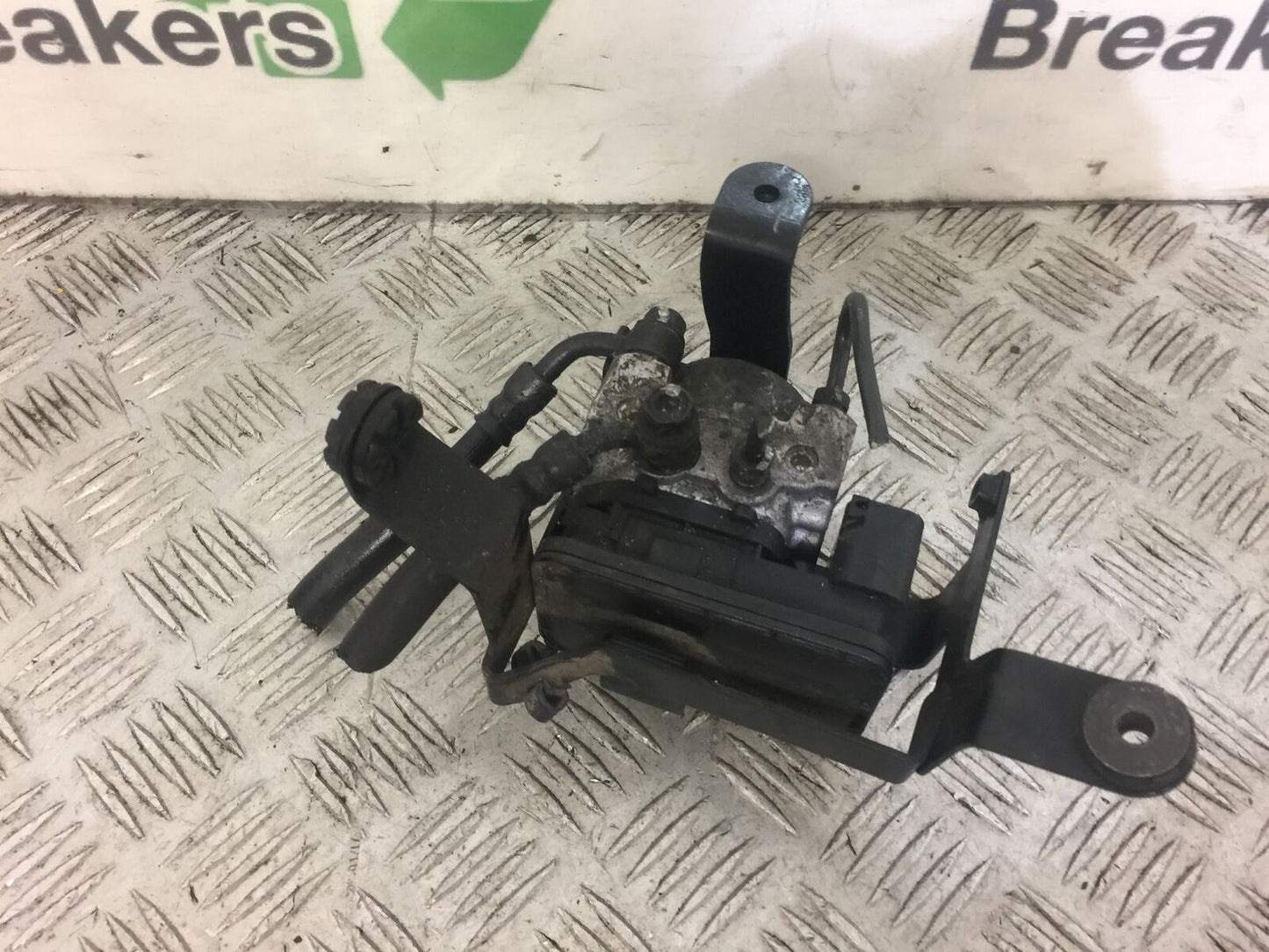HONDA CBR 500 R  CBR500 R ABS PUMP  YEAR 2014  (STOCK 392)
