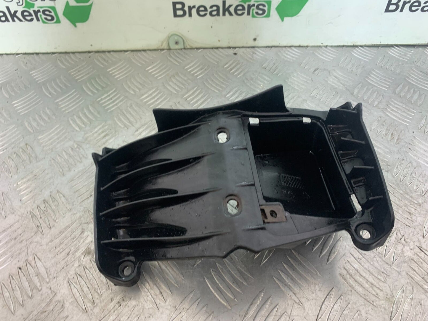 YAMAHA XT125 X XT 125 X INNER INFILL PANEL  2005-2011 (CMB1097)