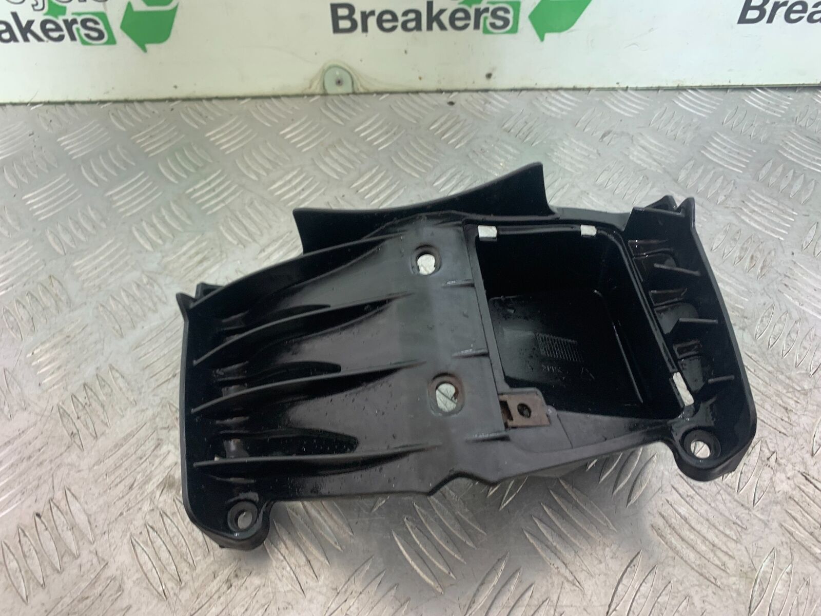 YAMAHA XT125 X XT 125 X INNER INFILL PANEL  2005-2011 (CMB1097)