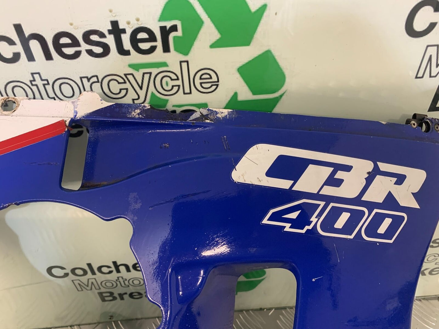 HONDA CBR 400 NC23 TRI-ARM RIGHT LOWER FAIRING   YEAR YEAR 1987-89 (STOCK 969)