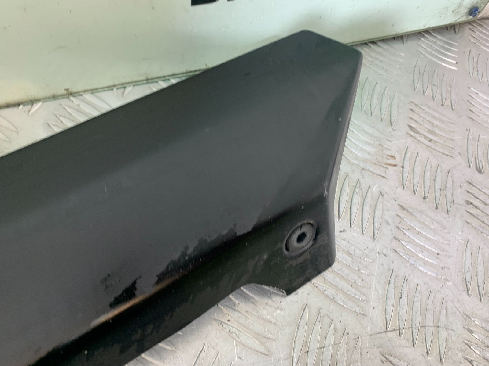 MV AGUSTA 800 F3 LEFT BELLYPAN  YEAR 2017-2019 (CMB1227)