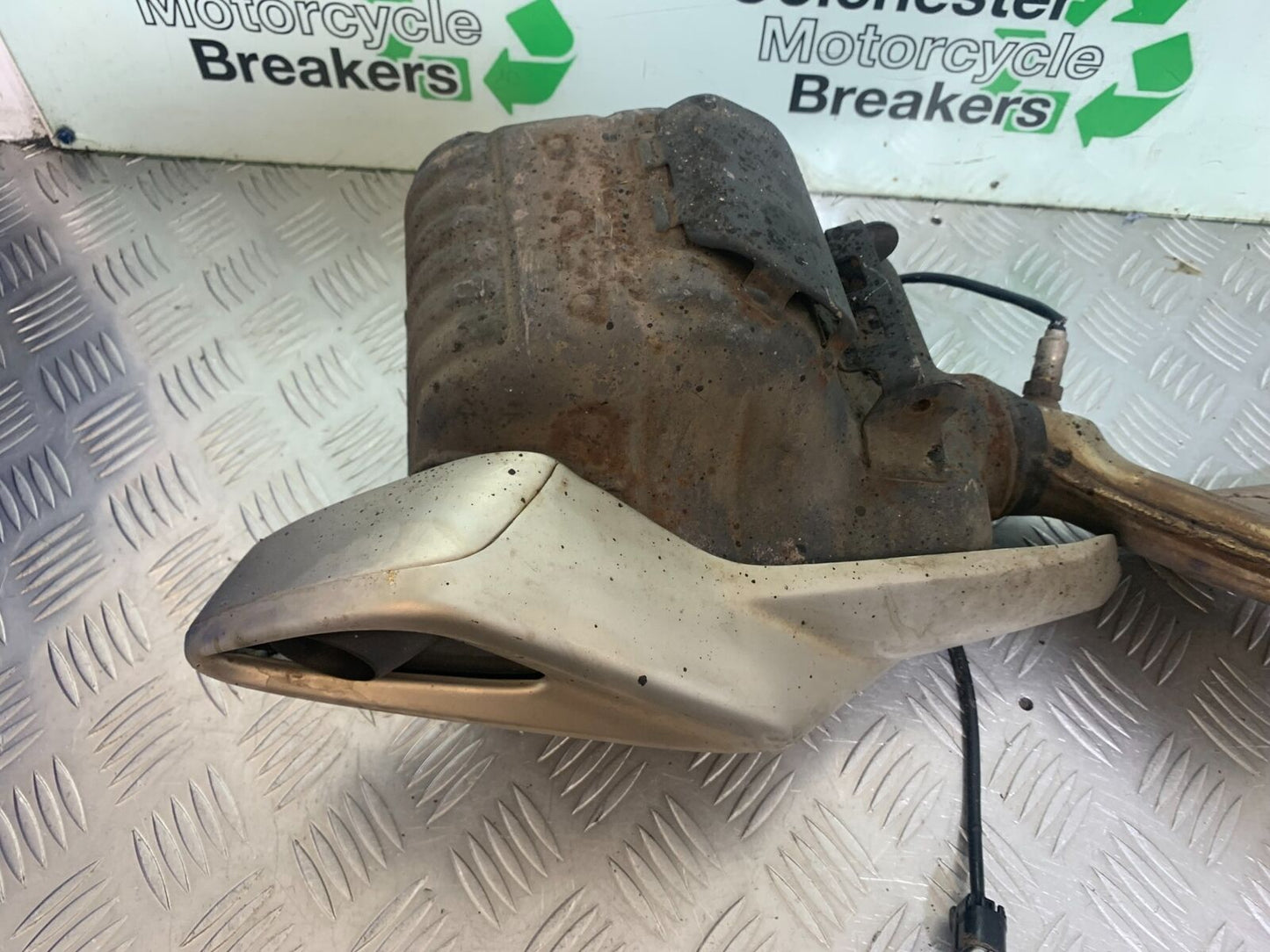 HONDA CBR650 F CBR 650F EXHAUST  YEAR 2014-17  (CMB1130)