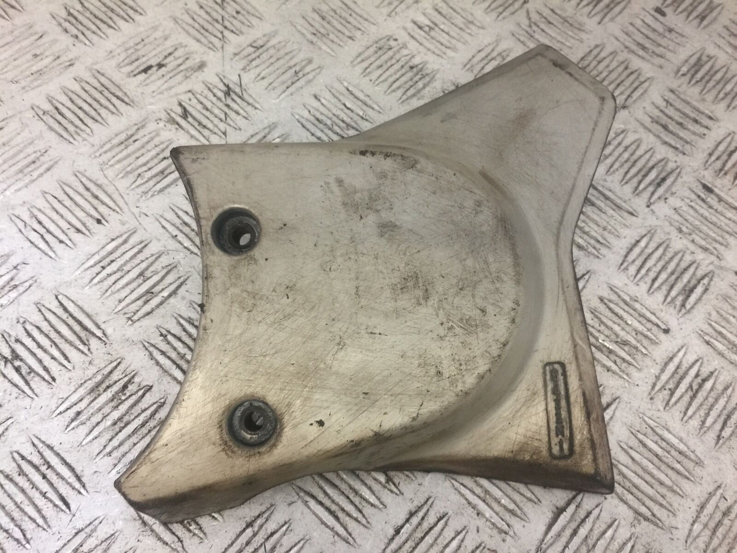 HONDA XL125 VARADERO SPROCKET COVER   2004 (STOCK 697)