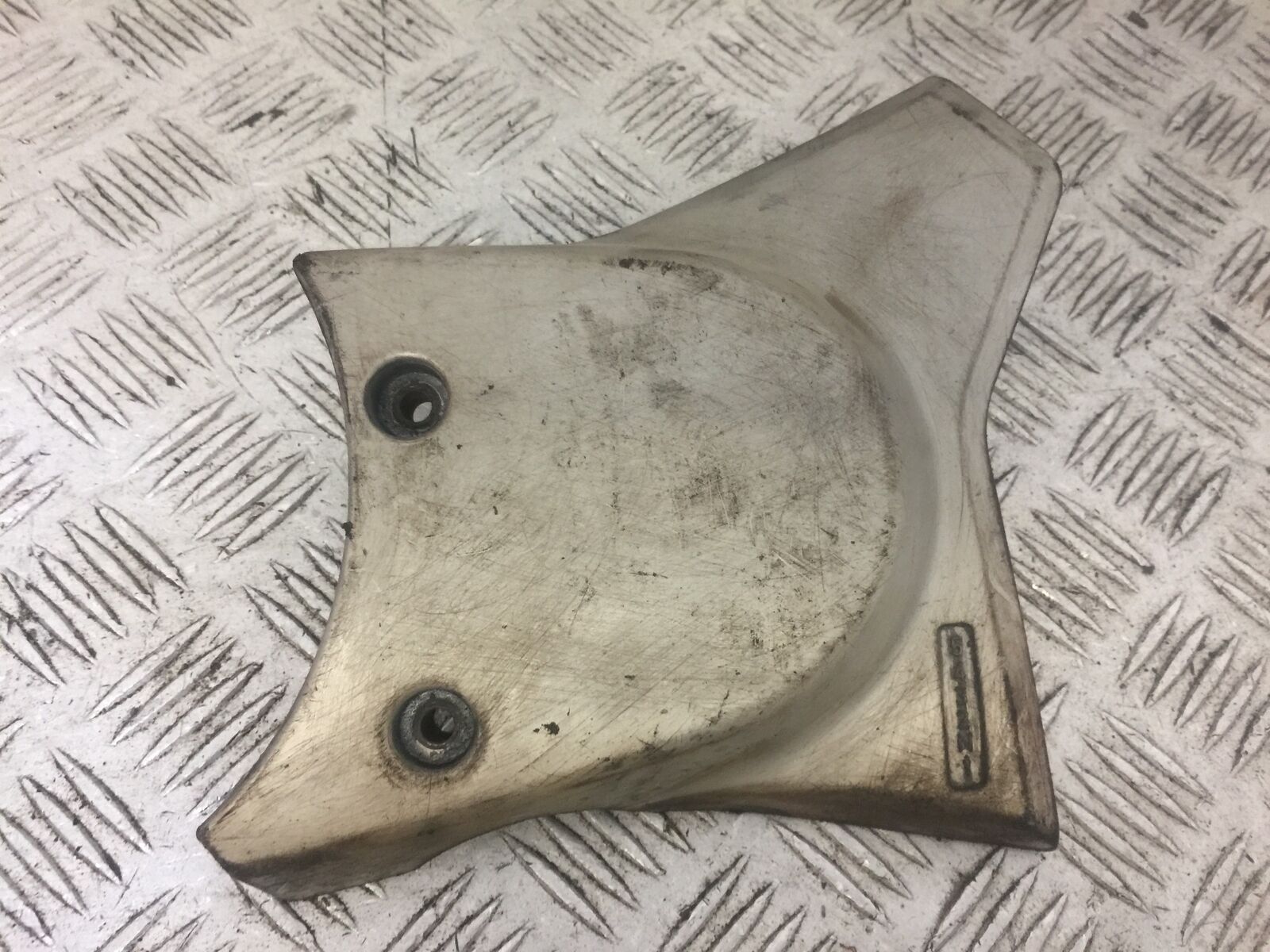 HONDA XL125 VARADERO SPROCKET COVER   2004 (STOCK 697)
