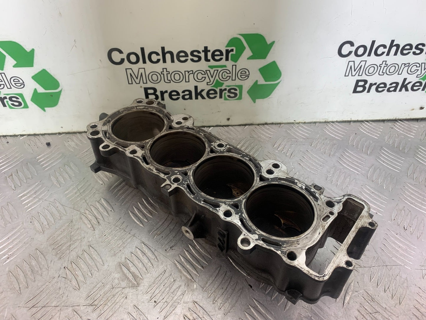 HONDA CBR1000 RR FIREBLADE BARRELLS AND 3 X PISTONS 2008-2011 (CMB1179)