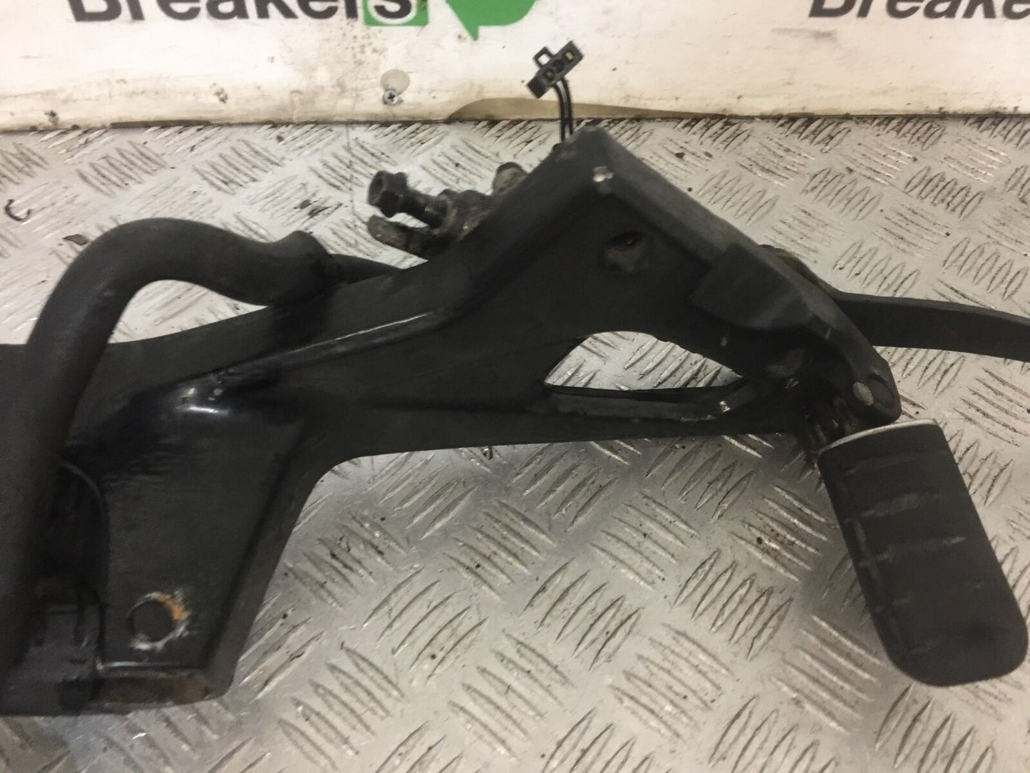 HONDA NT 700 V DEAUVILLE RIGHT HANGER  YEAR 2006-2010 (STOCK 840)
