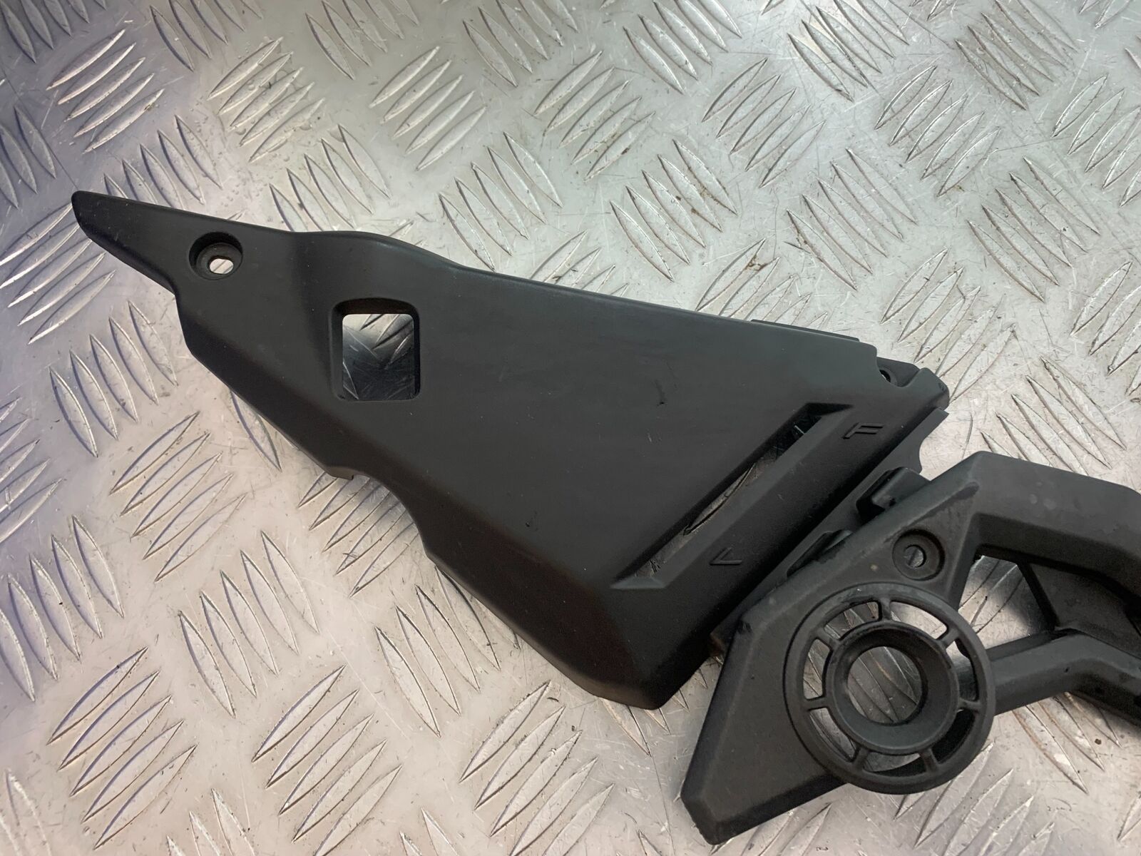 KAWASAKI Z650 ER650 KNFAN LEFT & RIGHT SIDE INFILLS  YEAR 2022-2024 (CMB1112)