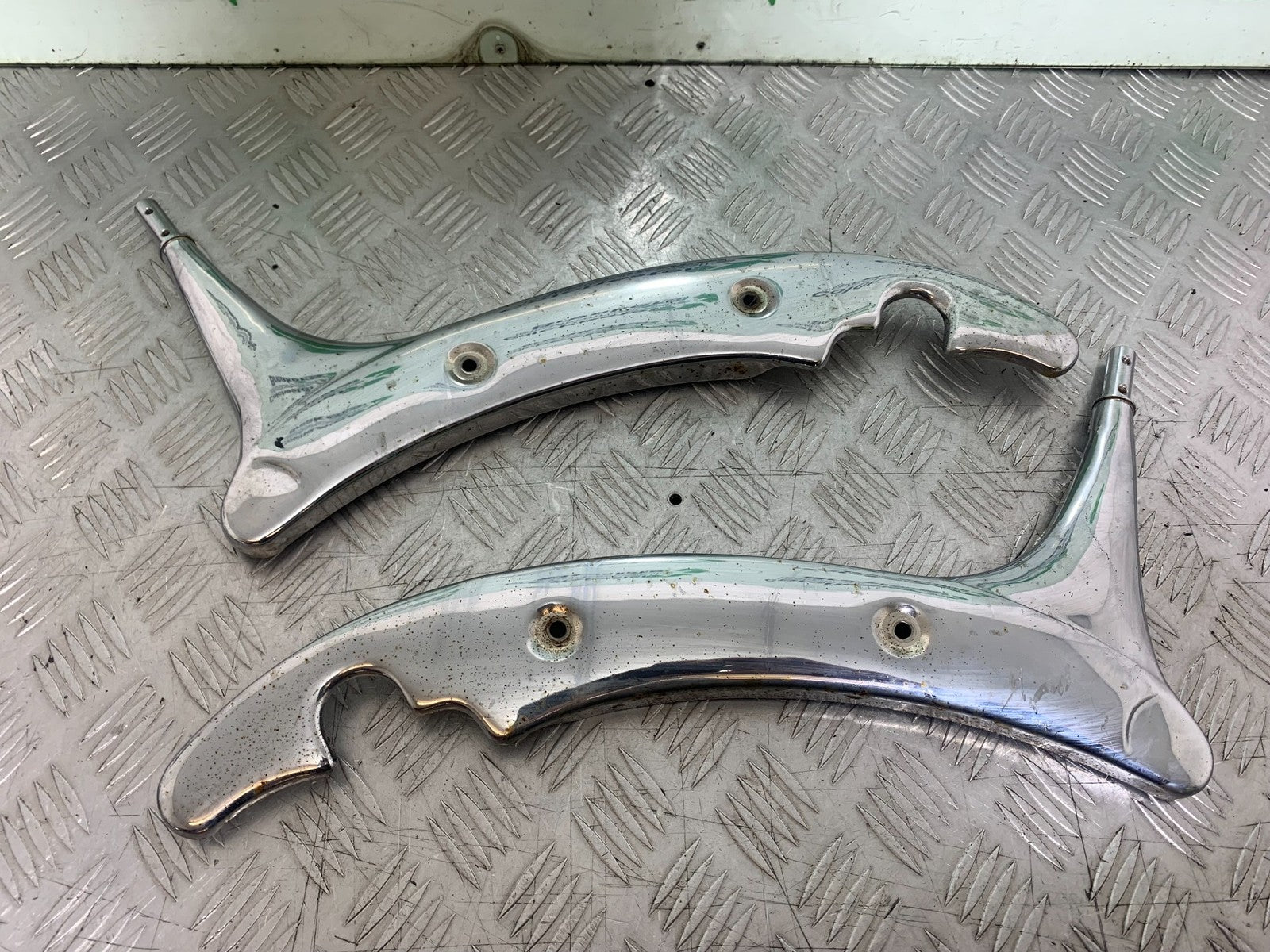 PIONEER NEVADA XF125 CHROME FRAME COVERS  YEAR 2009 (CMB1214)