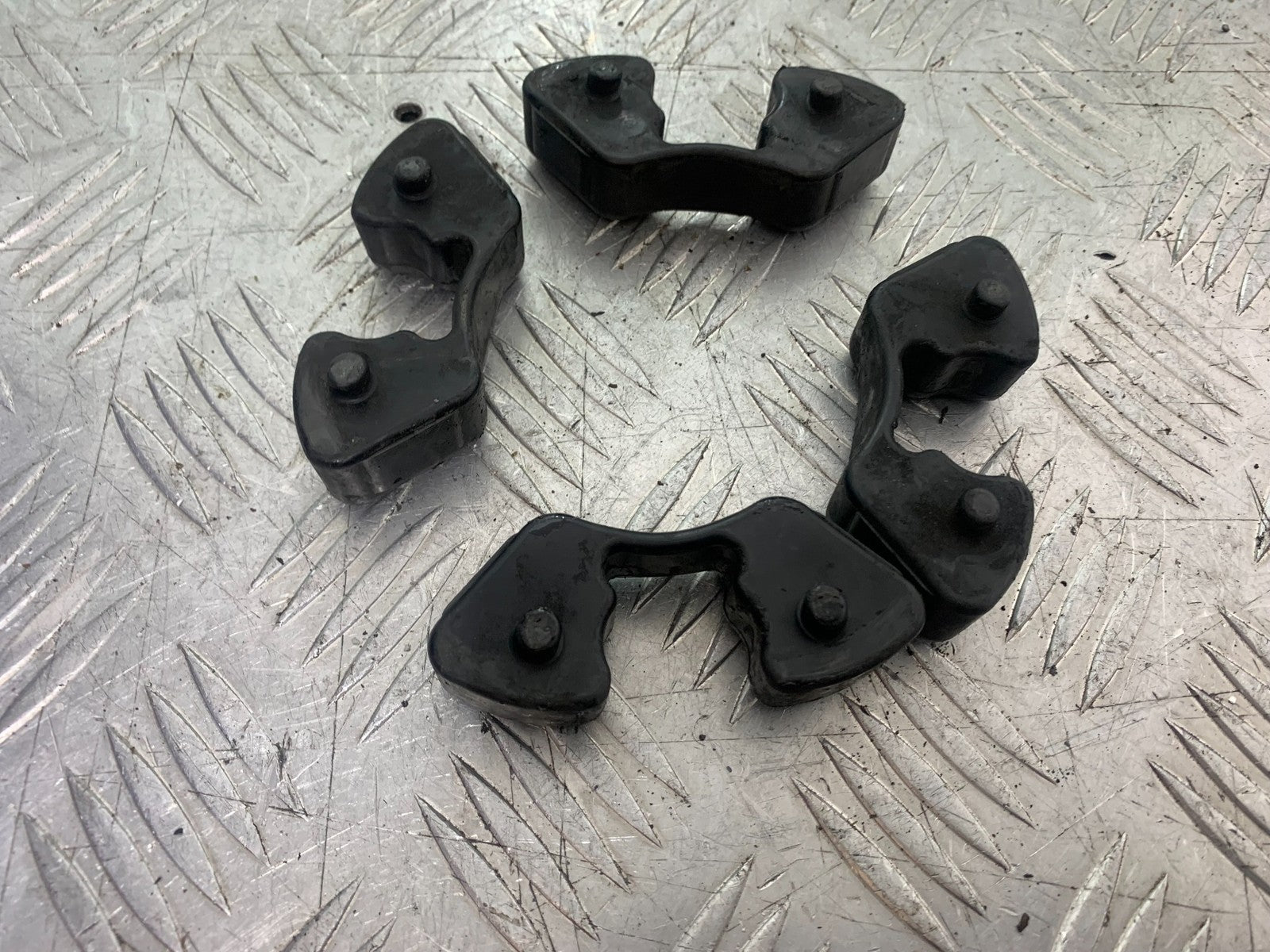 KAWASAKI ZX9R ZX9 C CUSH DRIVE RUBBERS  YEAR 1998-99 (CMB1213)