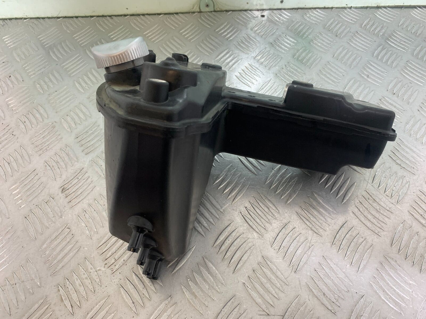 HARLEY DAVIDSON XL883 N IROD OIL TANK YEAR 2020  (CMB1116)