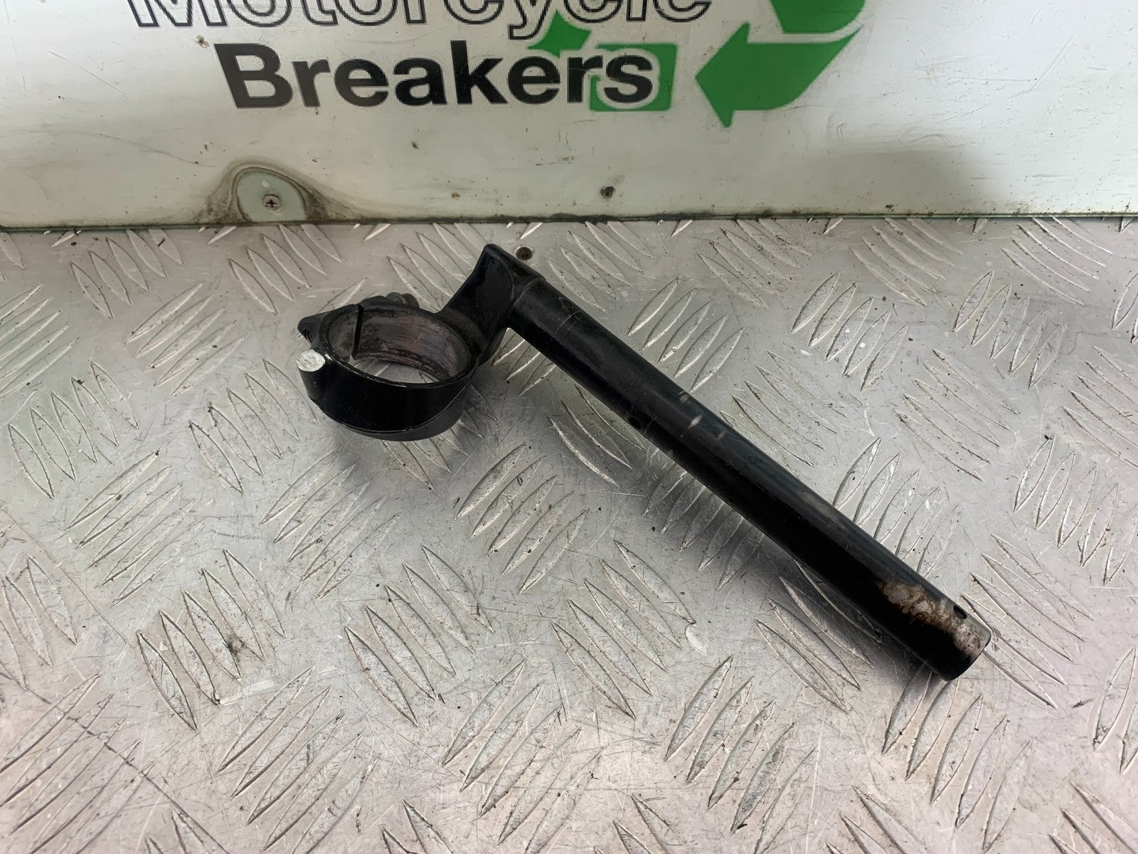HONDA CBR1000 RR CBR 1000RR FIREBLADE RIGHT HANDLE BAR 2008-2011 (CMB1179)