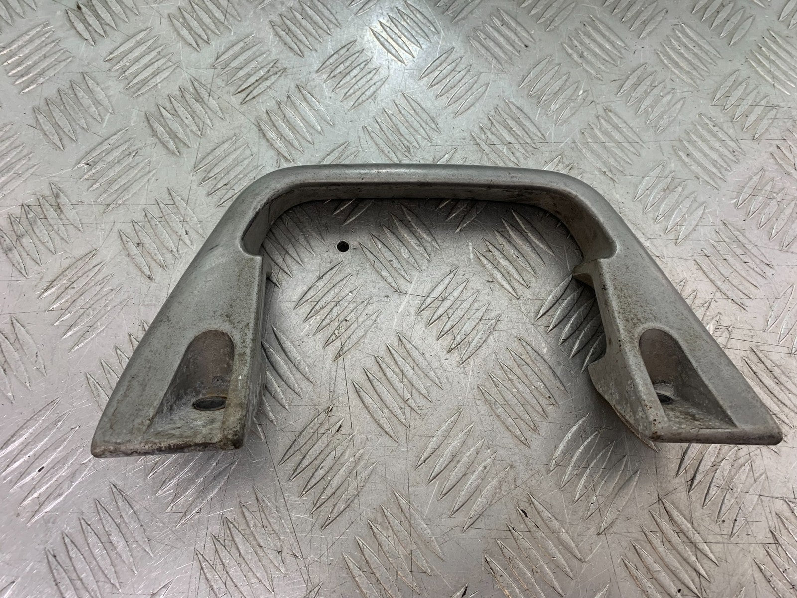 SUZUKI GSX1100 G GSX 1100 G GRAB RAIL  1991-1996 (CMB1283)