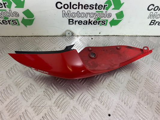 DUCATI 1299 PANIGALE RIGHT SEAT PANEL   YEAR 2016 (CMB 1187)