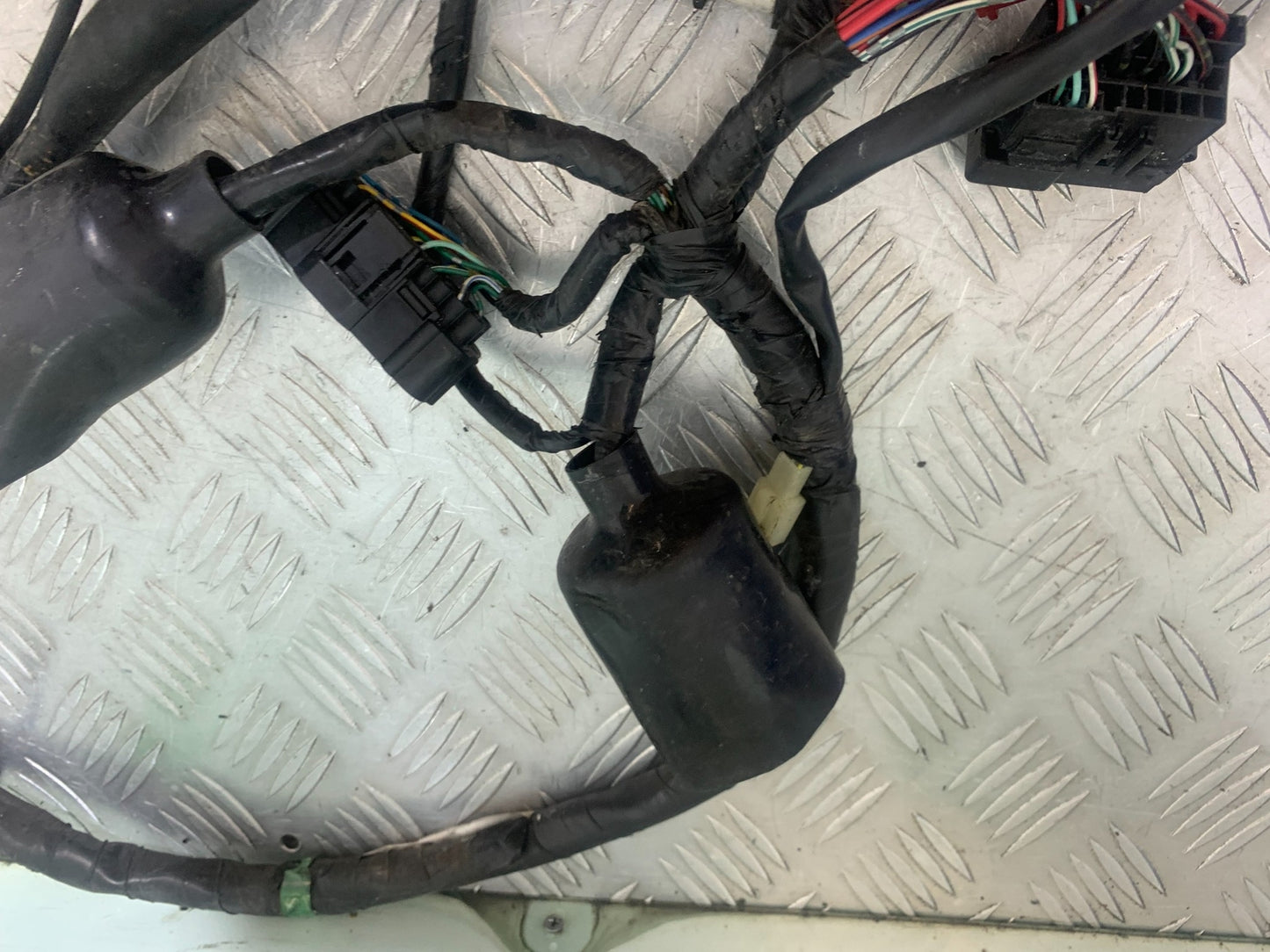HONDA VTX1300 S-6 WIRING LOOM (SOLD AS PARTS) YEAR 2004-09 (CMB1159)