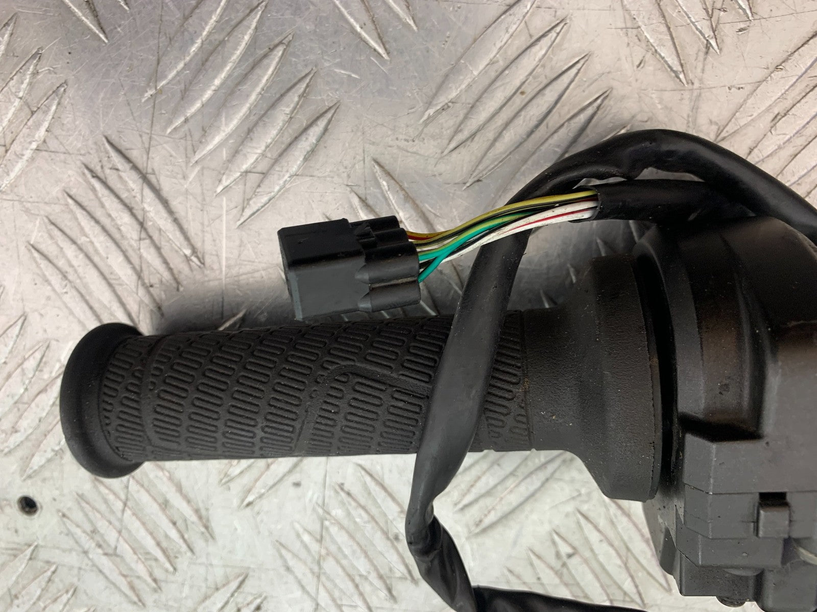 KTM 1290 SUPER DUKE R THROTTLE   YEAR 2020-2024 (CMB1272)