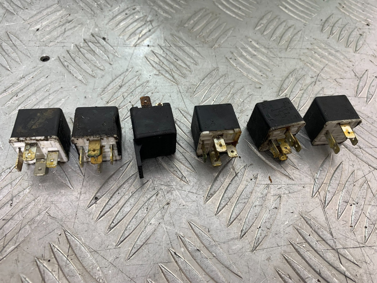 TRIUMPH 955i SPRINT ST RELAYS  YEAR 1999-04 (CMB1230)