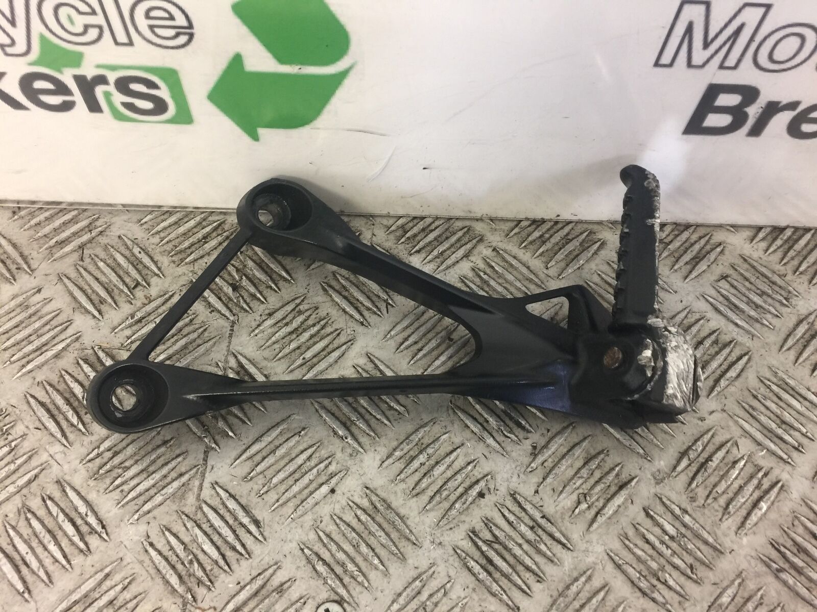 KAWASAKI ZX6R ZX6 R P7F P8F LEFT REAR HANGER YEAR 2007 2008