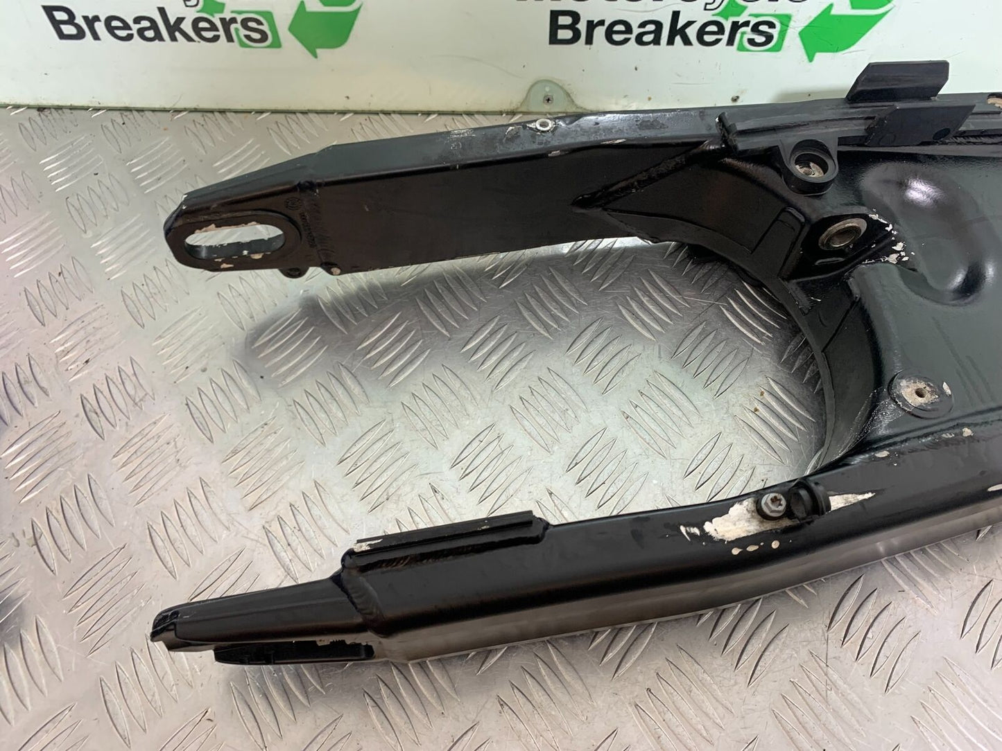 KTM 990 SUPERMOTO T SWINGARM   YEAR 2010-2011  (CMB1032)