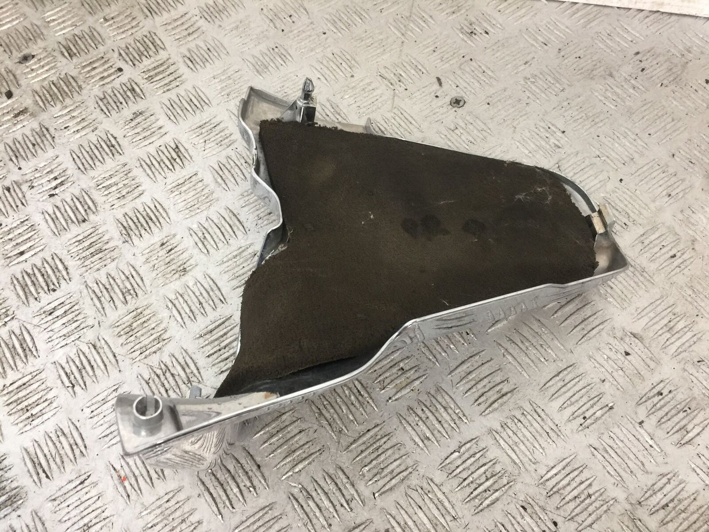 HONDA GL1800 GL 1800 LEFT CHROME ENGINE COVER YEAR 2004-10 ABS (STOCK 890)