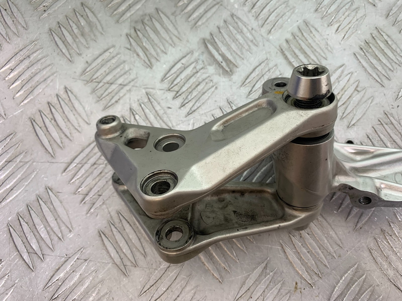 DUCATI 1299 PANIGALE REAR SHOCK LINKAGE   YEAR 2016 (CMB 1187)