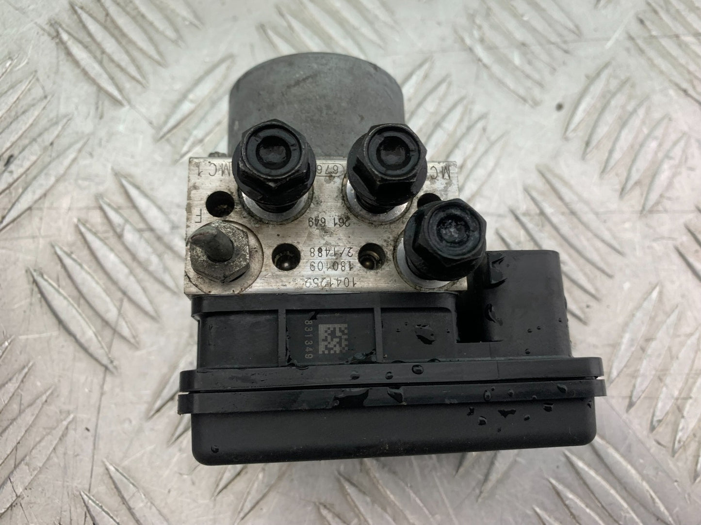 ROYAL ENFIELD HIMALAYAN 411 ABS PUMP YEAR 2018-2023 (CMB1279)