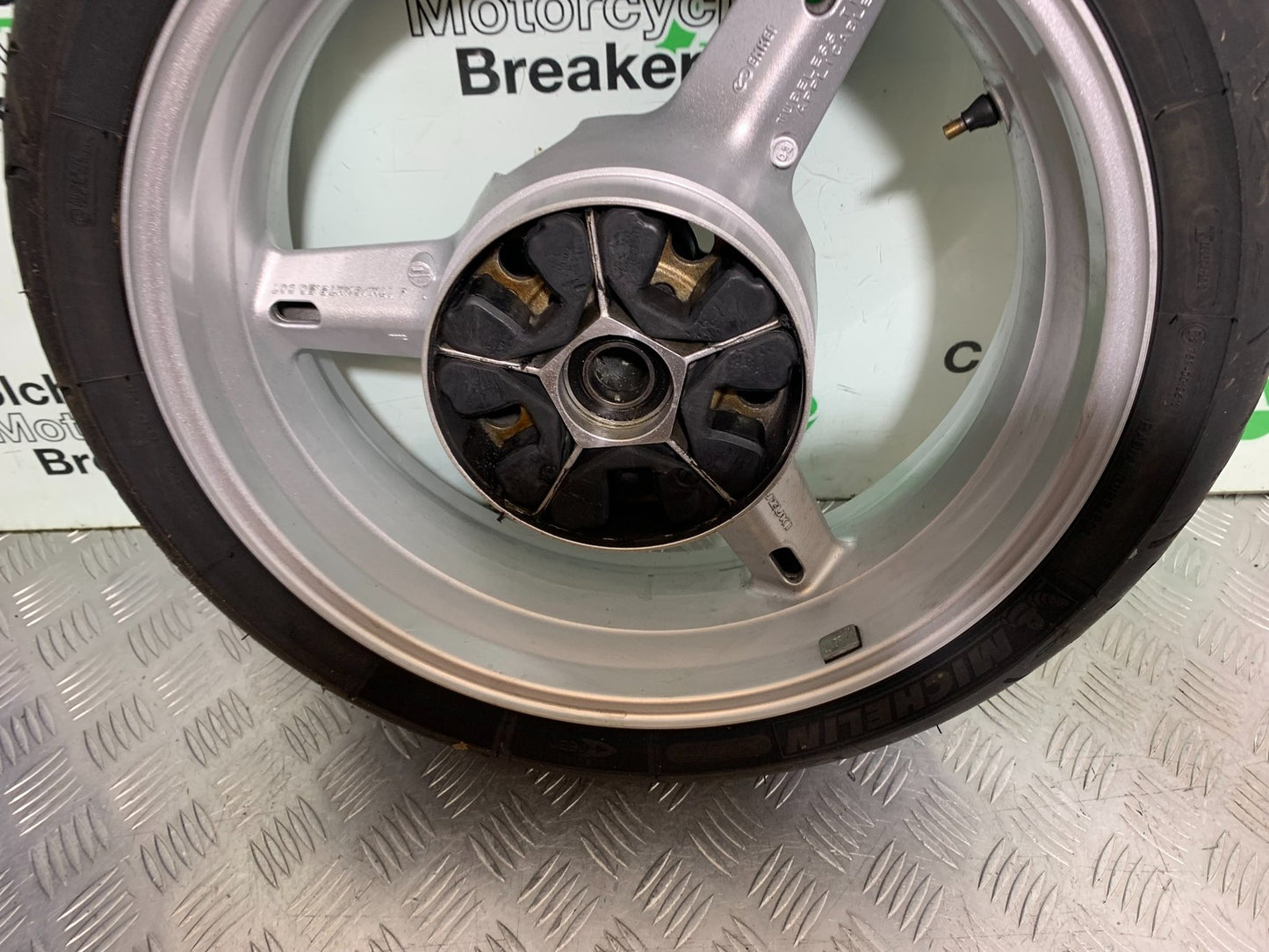 SUZUKI SV1000 SV 1000 S REAR WHEEL   YEAR 2003-2007 (CMB1293)