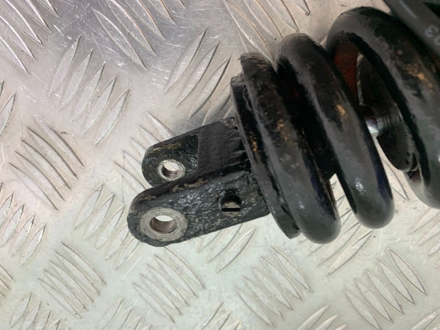 HONDA NTV 650 REVERE REAR SHOCK  YEAR 1988-1996  (CMB1025))