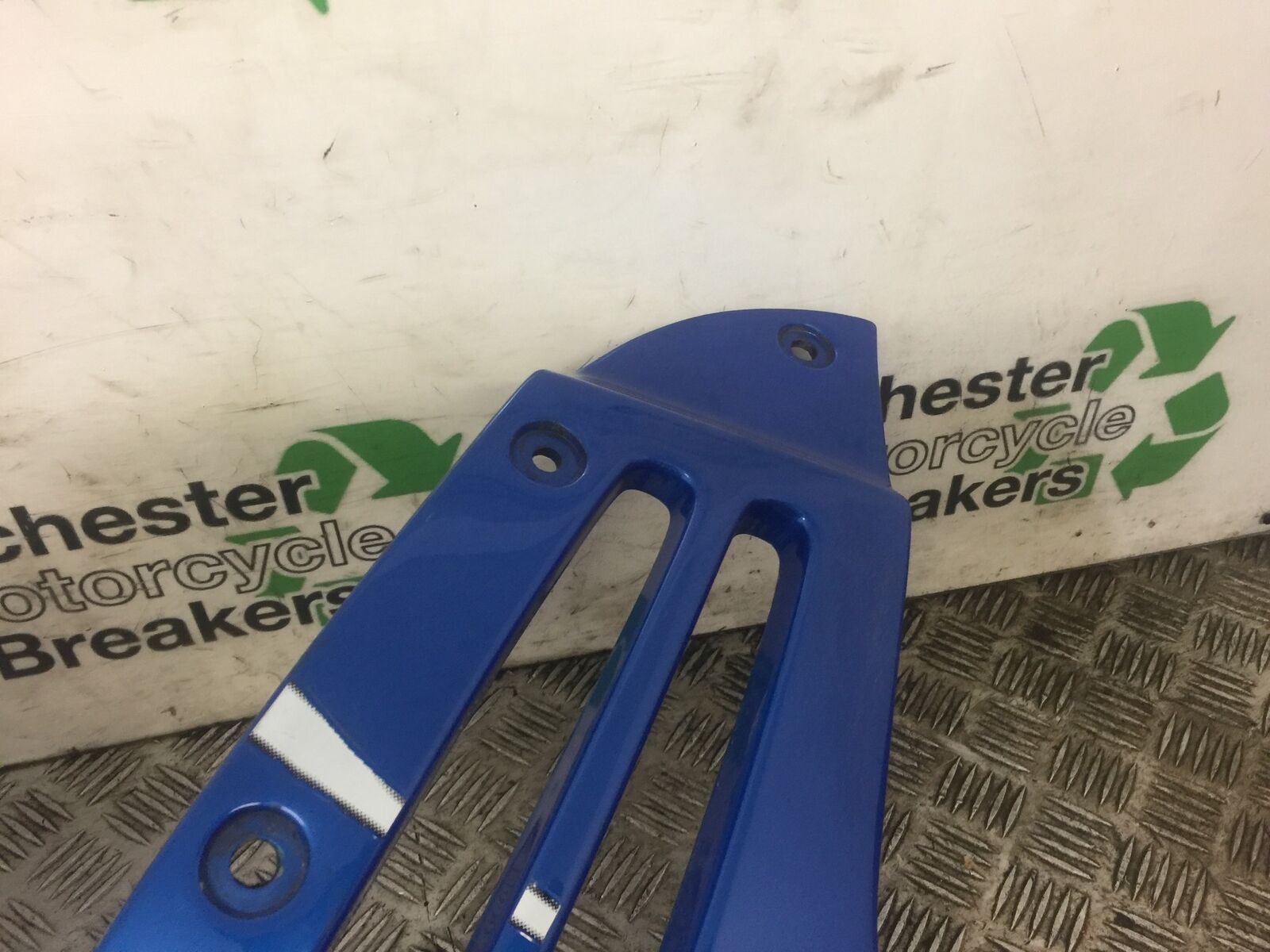 TRIUMPH 900 TIGER LEFT FAIRING PANEL  YEAR 1993-1999 STOCK 445