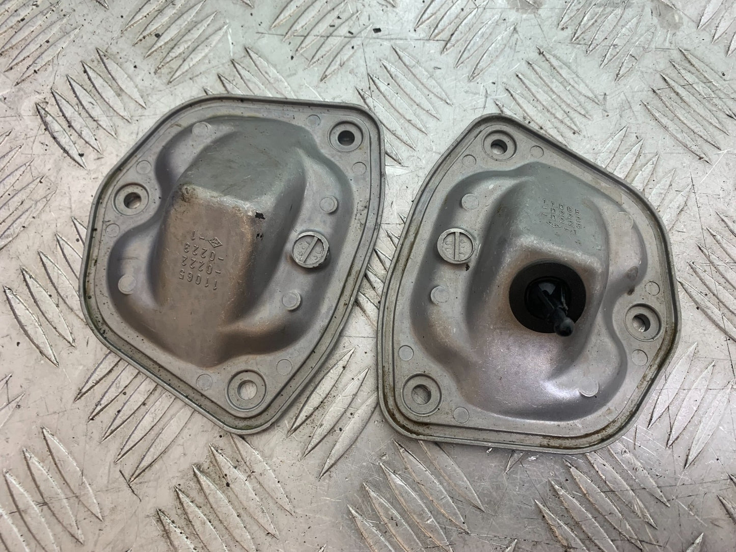 KAWASAKI GTR1400 GTR 1400 AIR FLOW COVERS & SENSOR  YEAR 2007-2009 (CMB1174)
