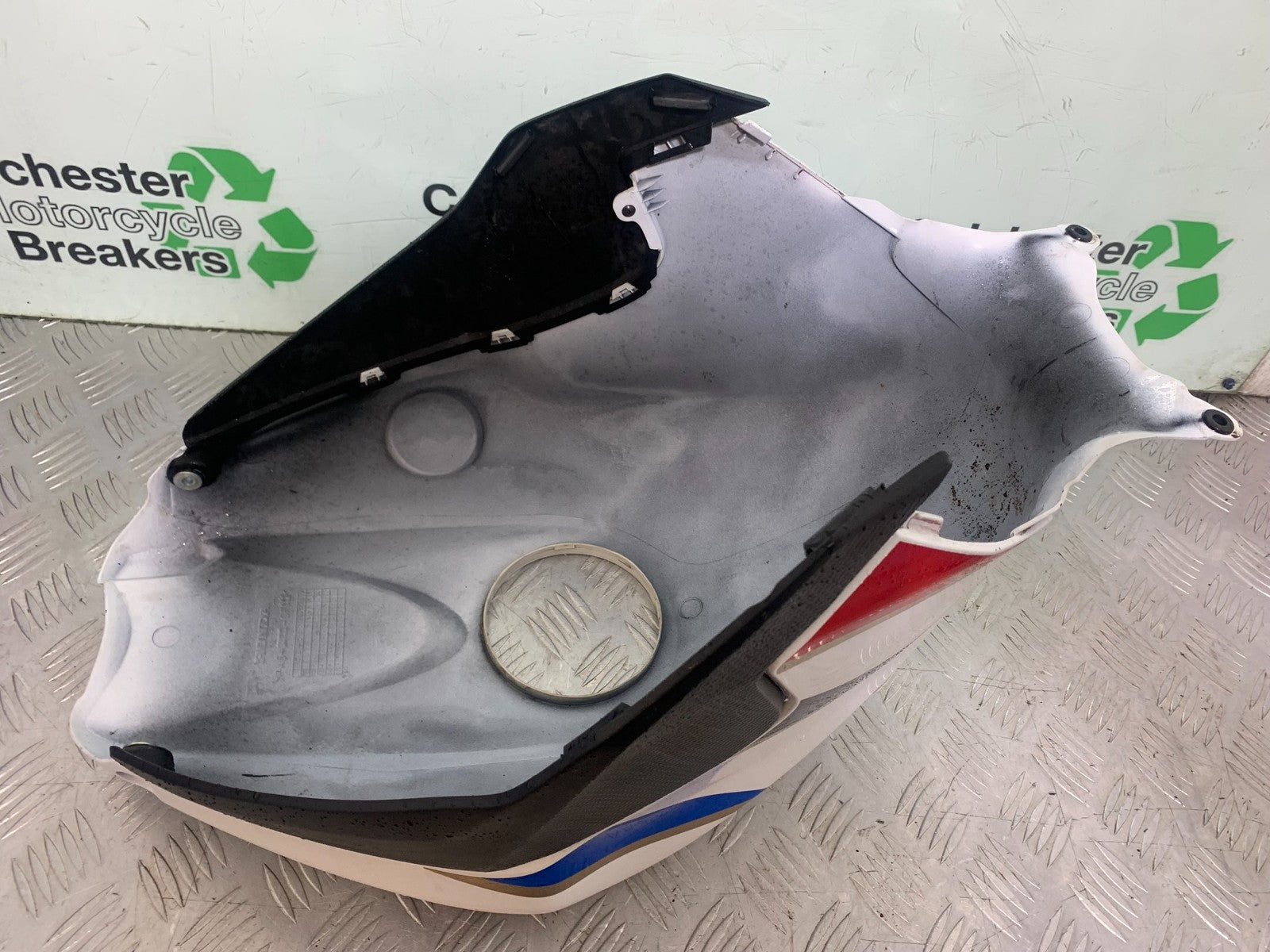 HONDA CBR1000 rr FIREBLADE PETROL TANK COVER  YEAR 2012-2016 (CMB1198)