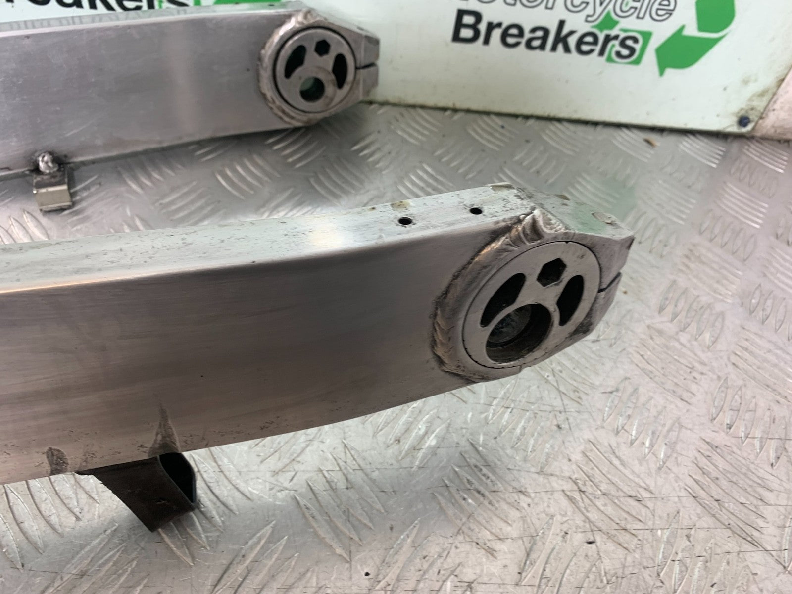 KAWASAKI ZZR1100 D SWINGARM YEAR 1993-2001 (CMB1289)