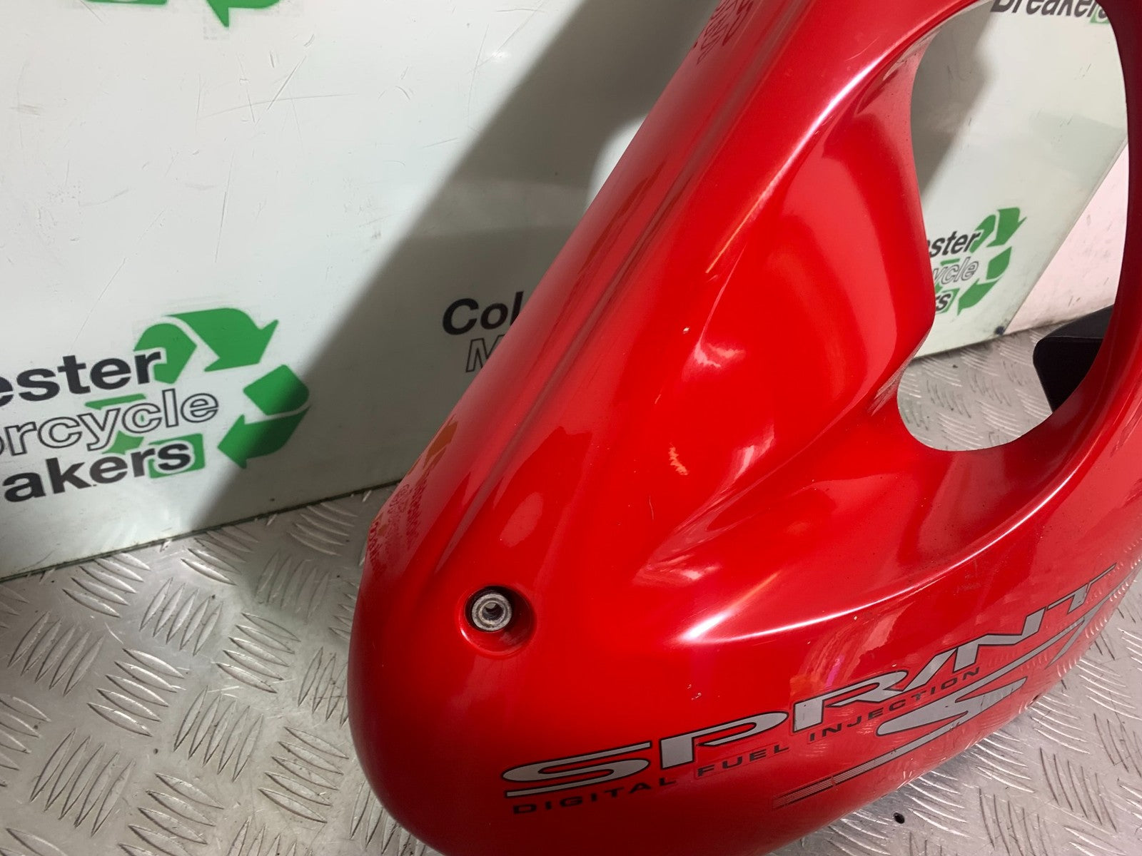 TRIUMPH 955i SPRINT ST RIGHT FAIRING PANEL  1999-2004 (CMB1176)