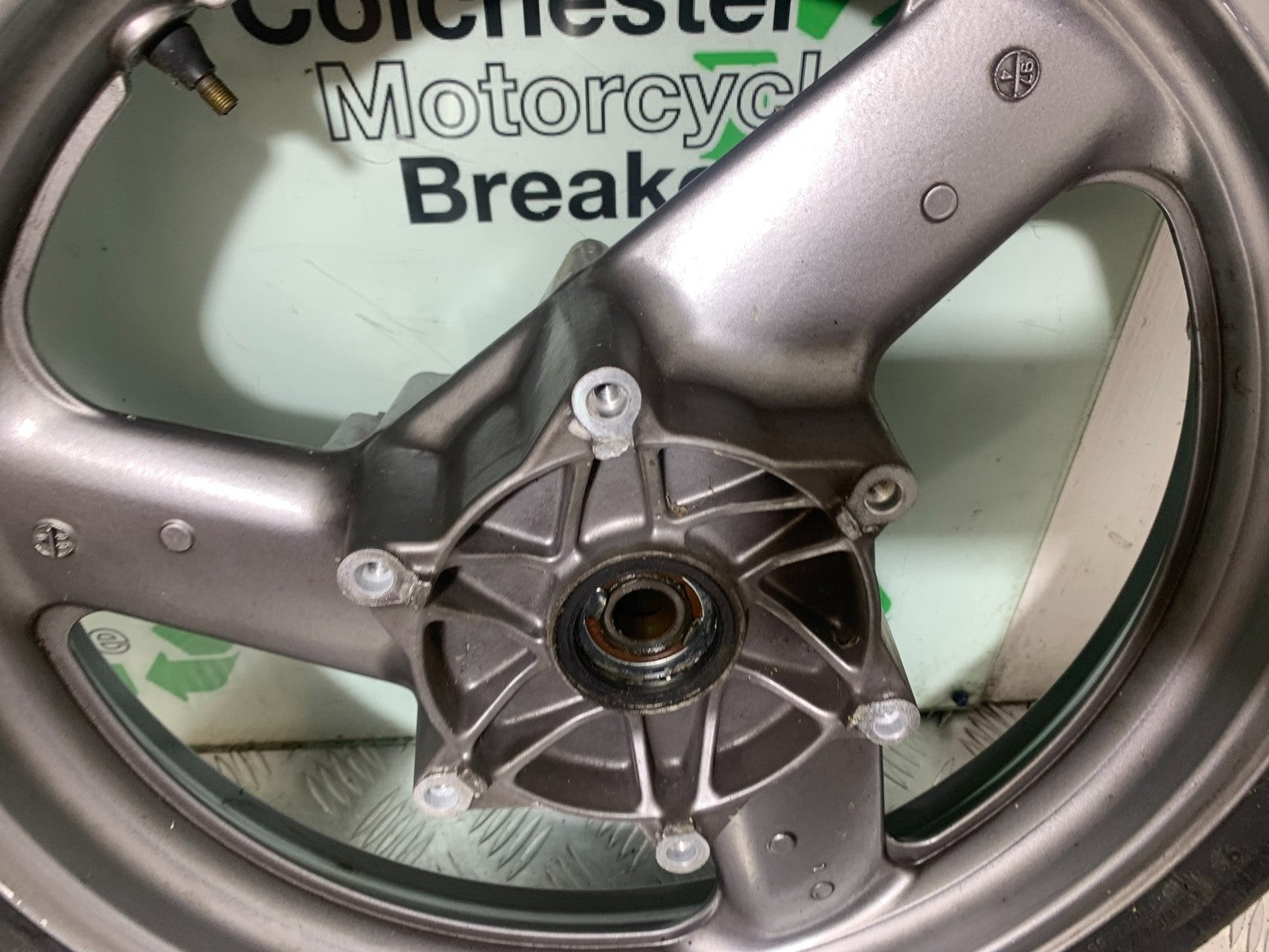 HONDA ST1100 PAN EUROPEAN FRONT WHEEL (TYRE WILL PAS MOT) 1993-2001 (CMB1195)