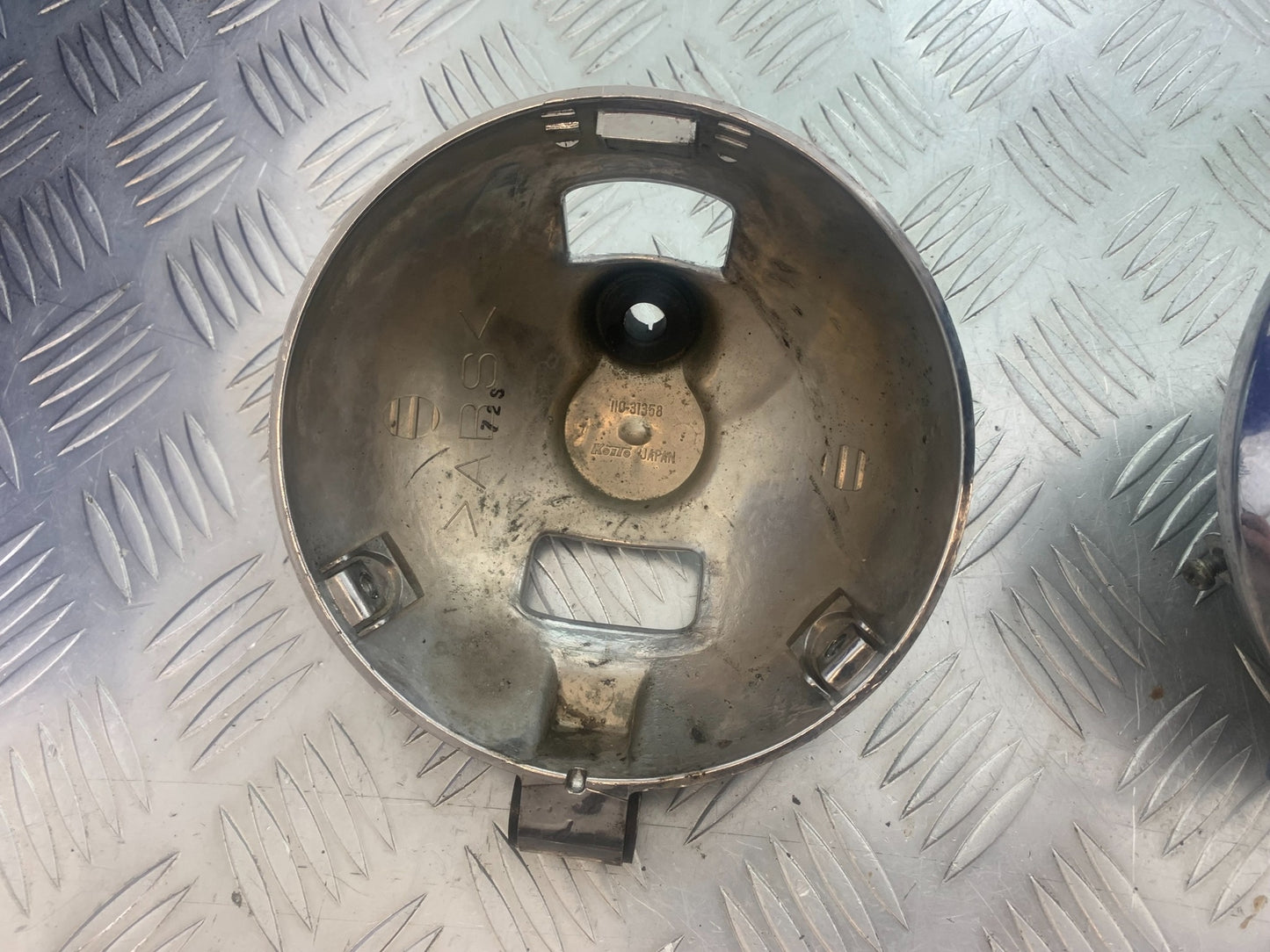 YAMAHA XV535 XV 535 VIRAGO HEADLIGHT   YEAR 1994-02 (CMB1139)